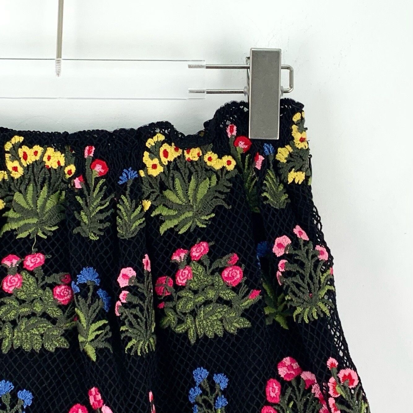 Valentino Valentino Floral Embroidered Mesh Mini Skirt 40 Size 27" / US 4 / IT 40 - 4 Thumbnail