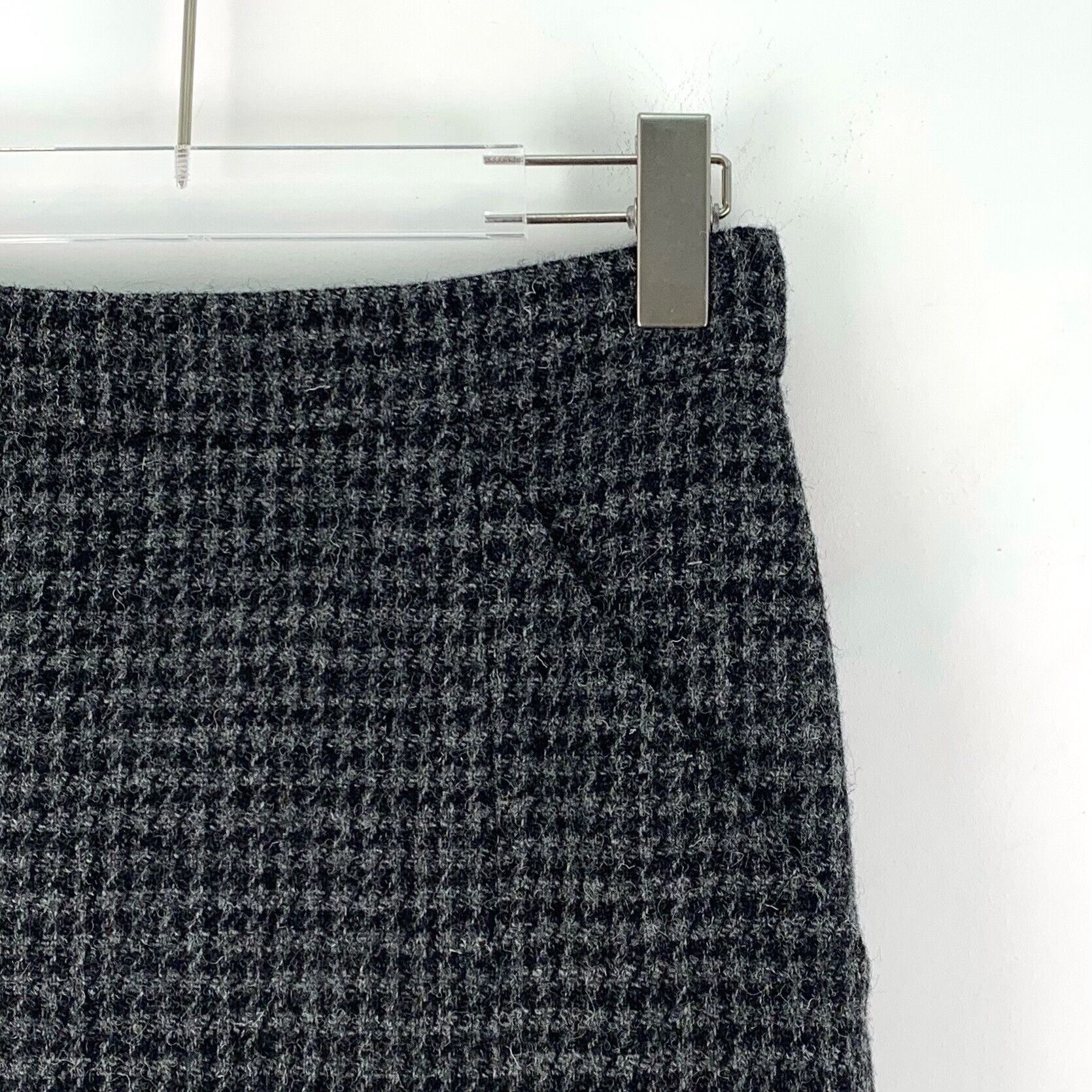 Chanel Chanel Houndstooth Wool Mini Skirt 36 Size 26" / US 2 / IT 38 - 4 Thumbnail