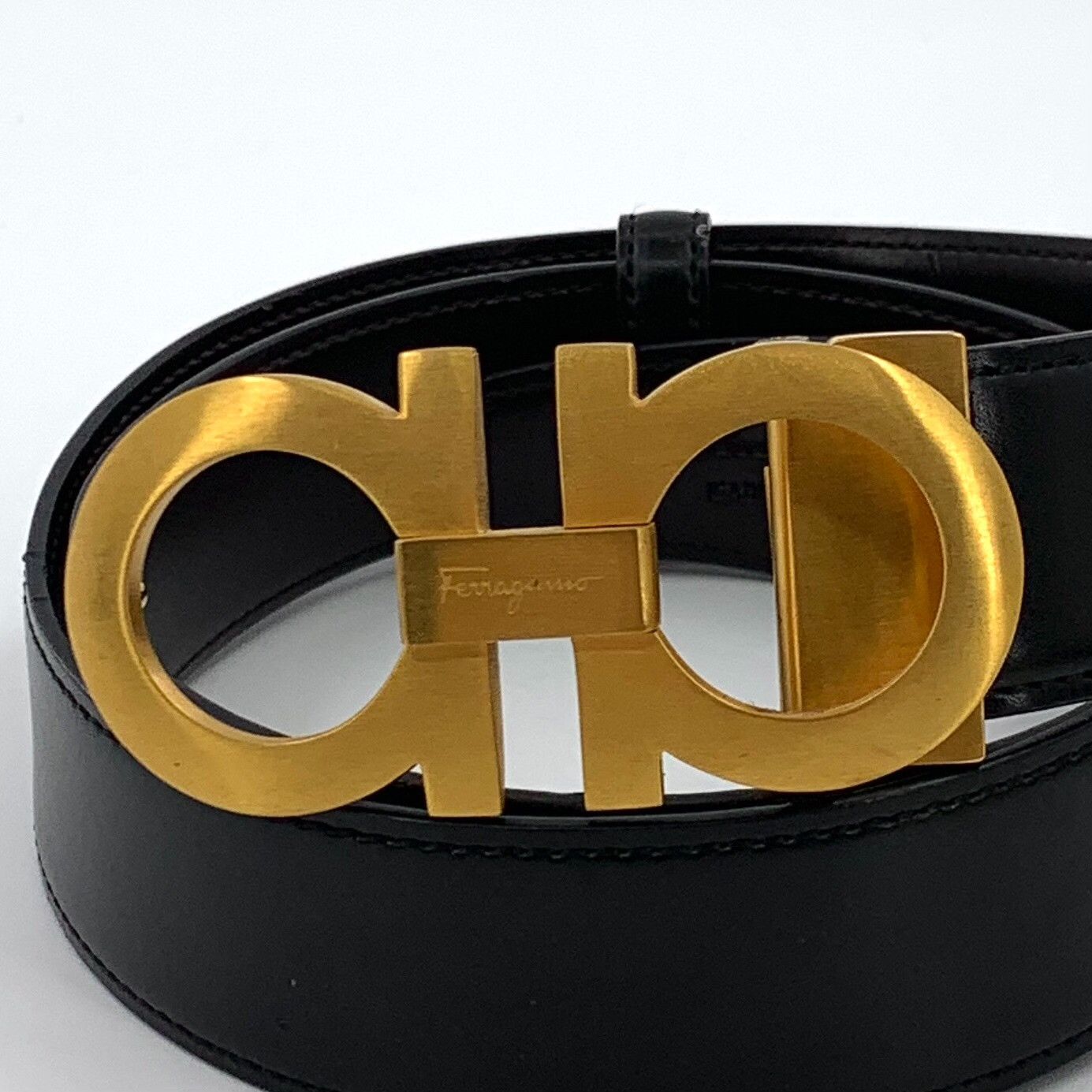 Salvatore Ferragamo Salvatore Ferragamo Gancini Logo Leather Belt 42 Size 42 - 4 Thumbnail