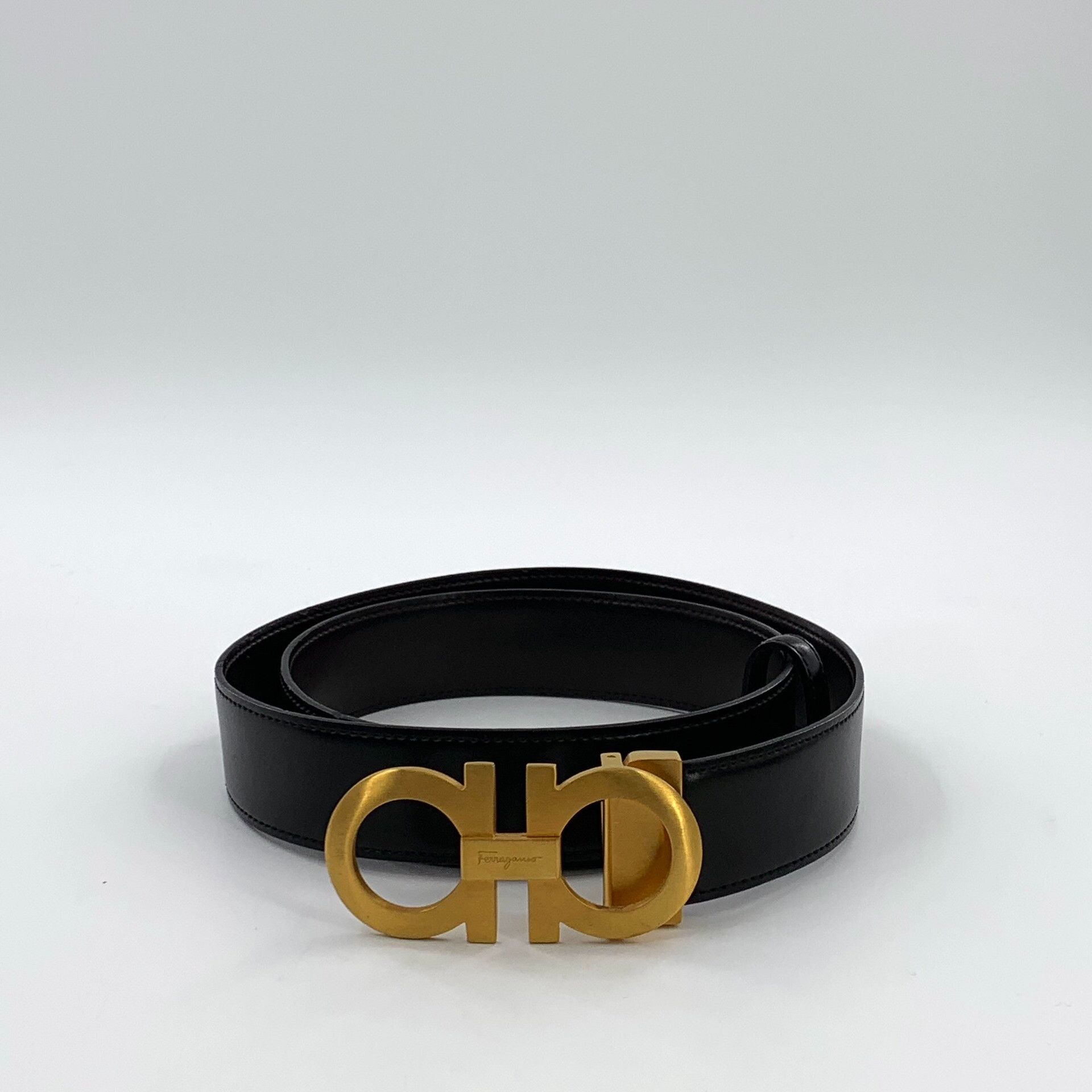 Salvatore Ferragamo Salvatore Ferragamo Gancini Logo Leather Belt 42 Size 42 - 3 Thumbnail