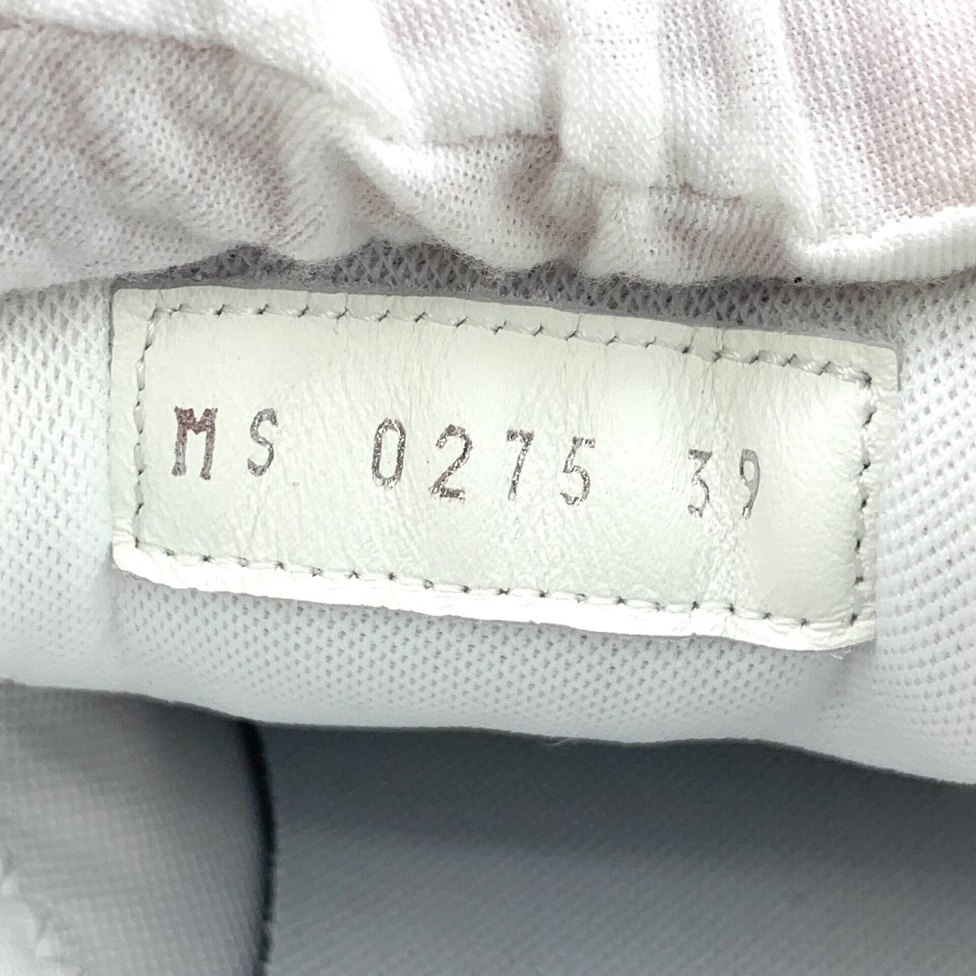 Louis Vuitton Louis Vuitton Olympia Silver Low-Top Sneakers 39 Size US 9 / IT 39 - 7 Thumbnail