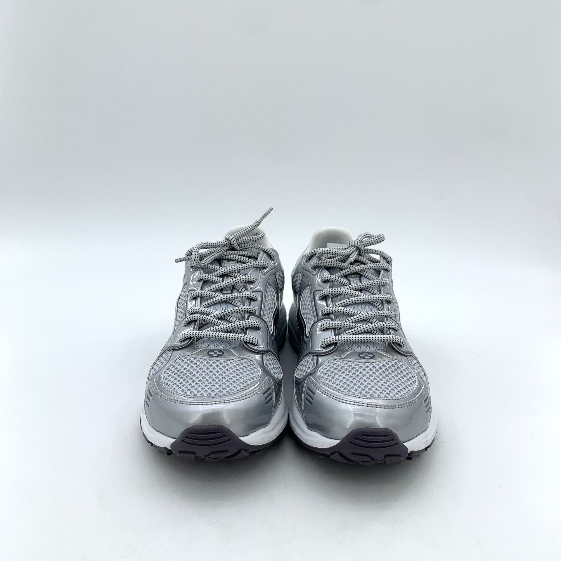 Louis Vuitton Louis Vuitton Olympia Silver Low-Top Sneakers 39 Size US 9 / IT 39 - 4 Thumbnail