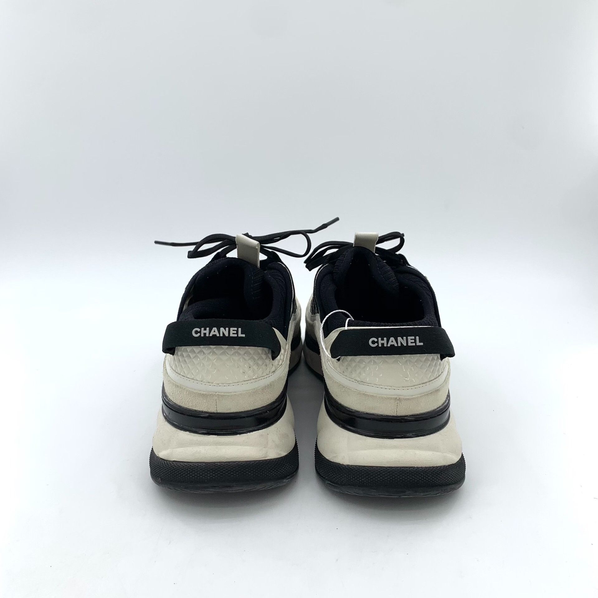 Chanel Chanel Bicolor Low-Top Sneakers Size 43 Size US 10 / EU 43 - 5 Thumbnail