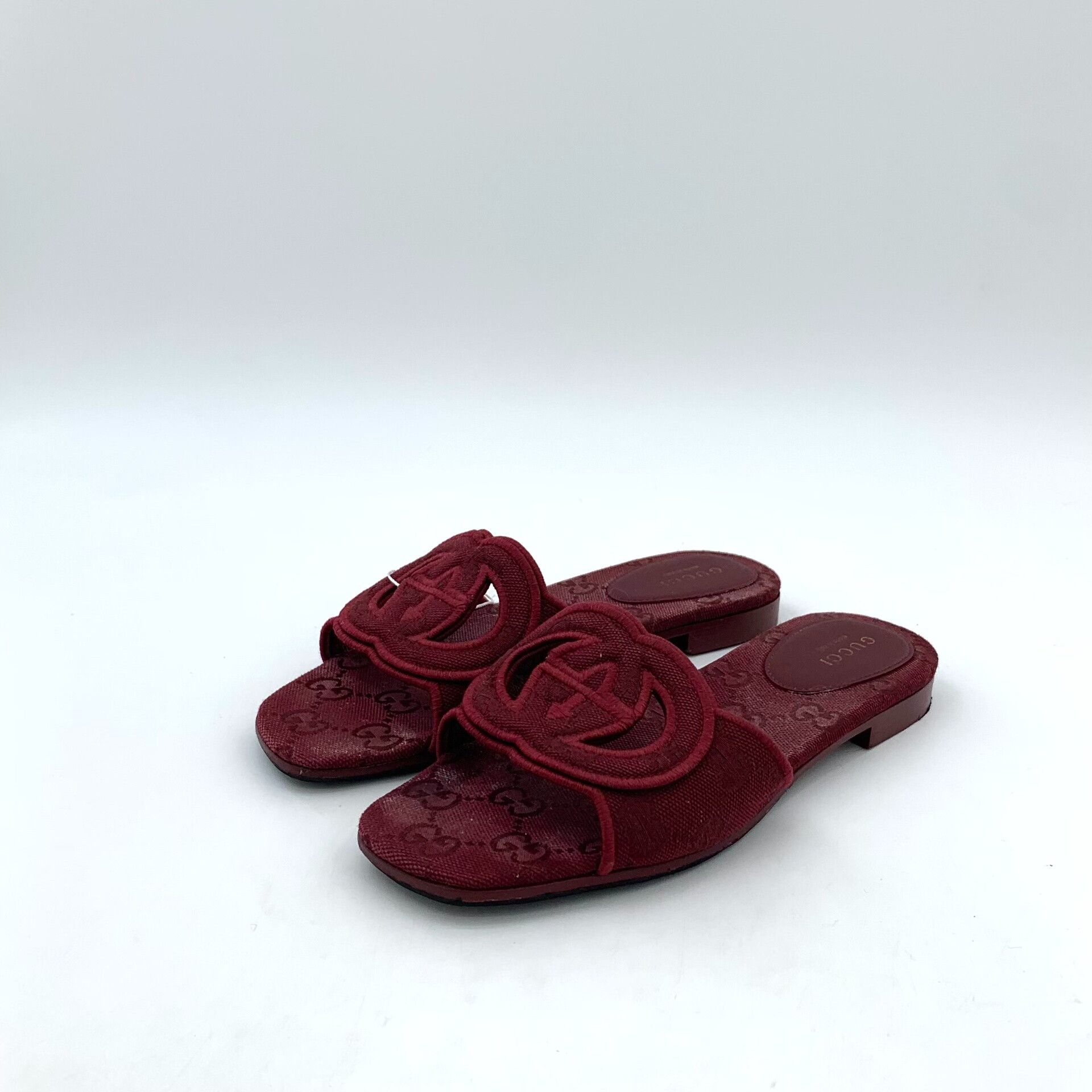 Gucci Gucci Interlocking G Embroidery Slides 35.5 Size US 5.5 / IT 35.5 - 2 Thumbnail
