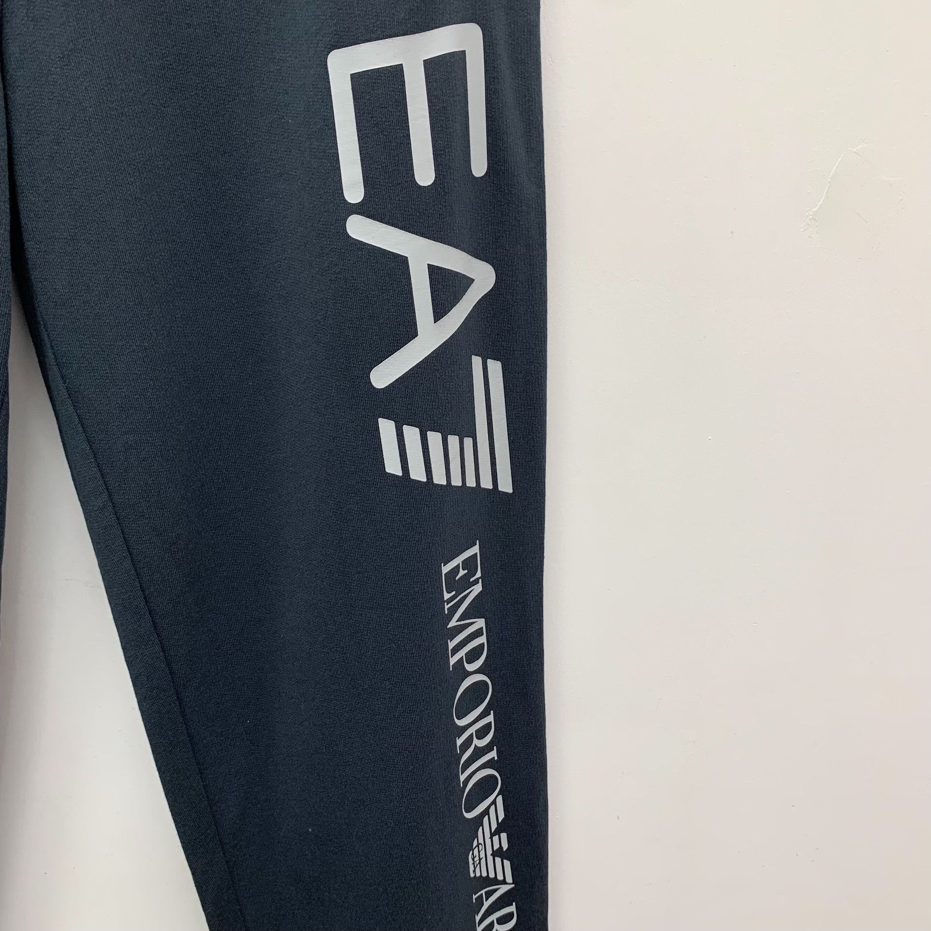 Emporio Armani EA7 Emporio Armani Logo Print Sweatpants Size S Size US 30 / EU 46 - 5 Thumbnail
