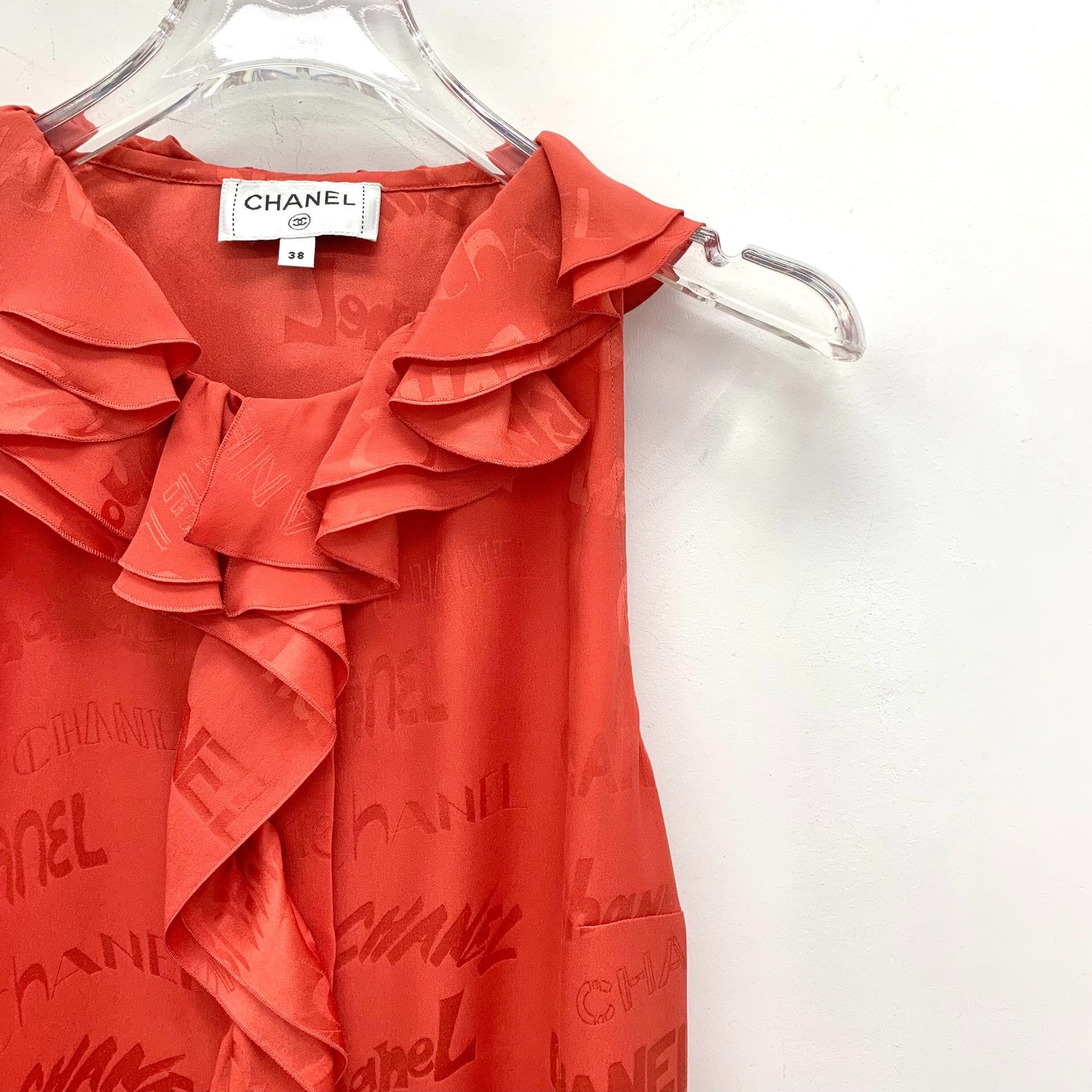Chanel Chanel Logo Jacquard Silk Ruffle Blouse Size 38 Size S / US 4 / IT 40 - 4 Thumbnail