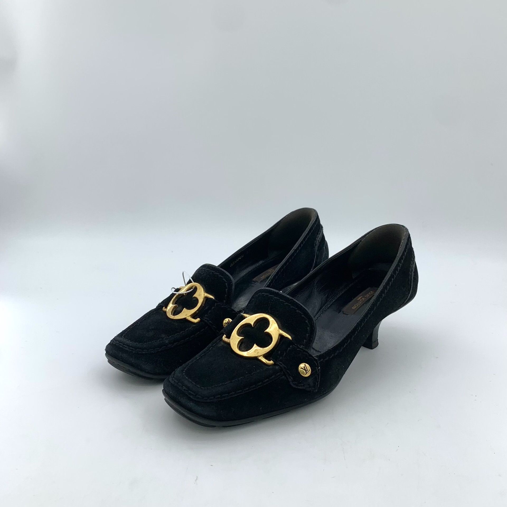 Louis Vuitton Louis Vuitton Suede Buckle Heels IT 37 Size US 7 / IT 37 - 2 Thumbnail