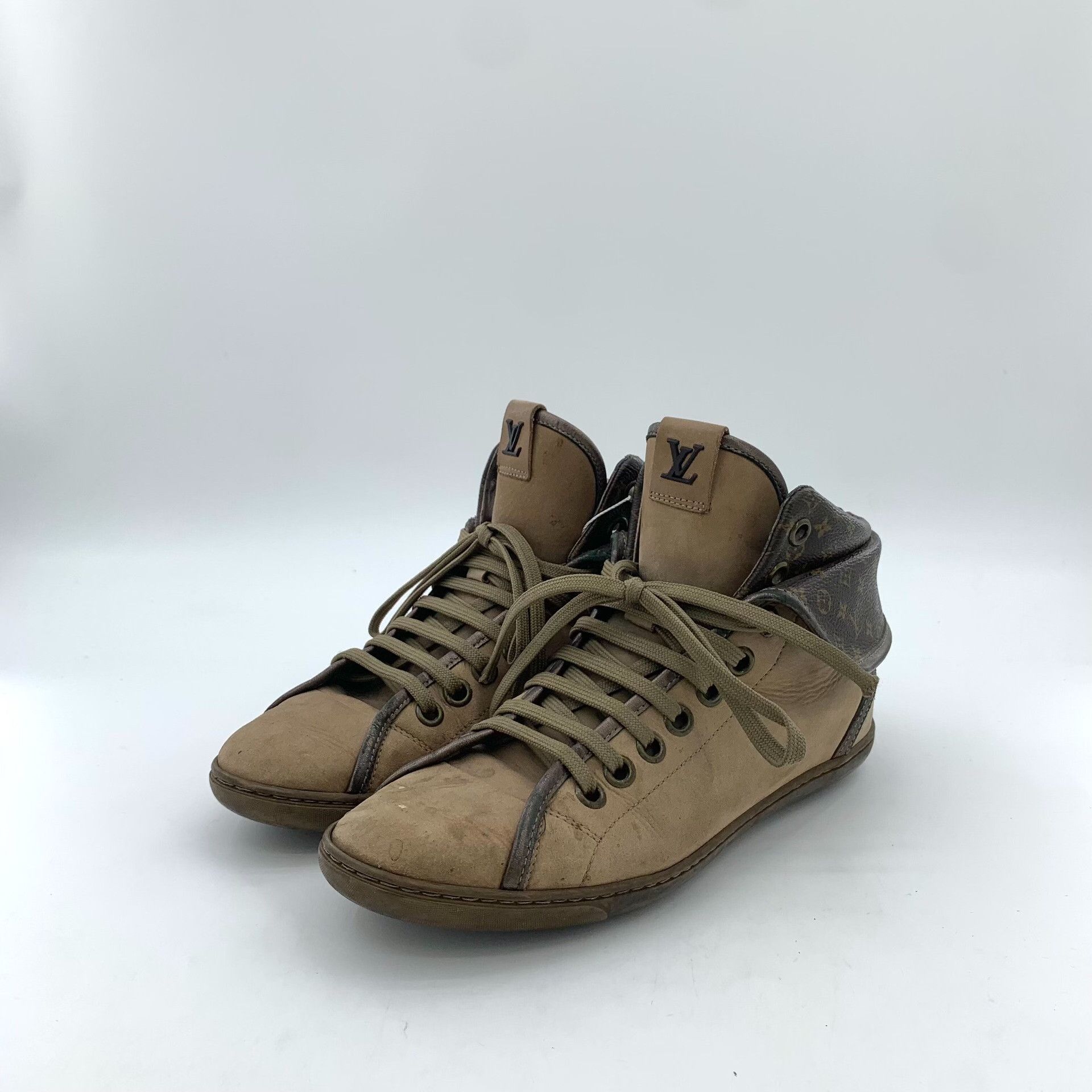 Louis Vuitton Louis Vuitton Monogram Suede Mid Sneakers 37.5 Size US 7.5 / IT 37.5 - 2 Thumbnail