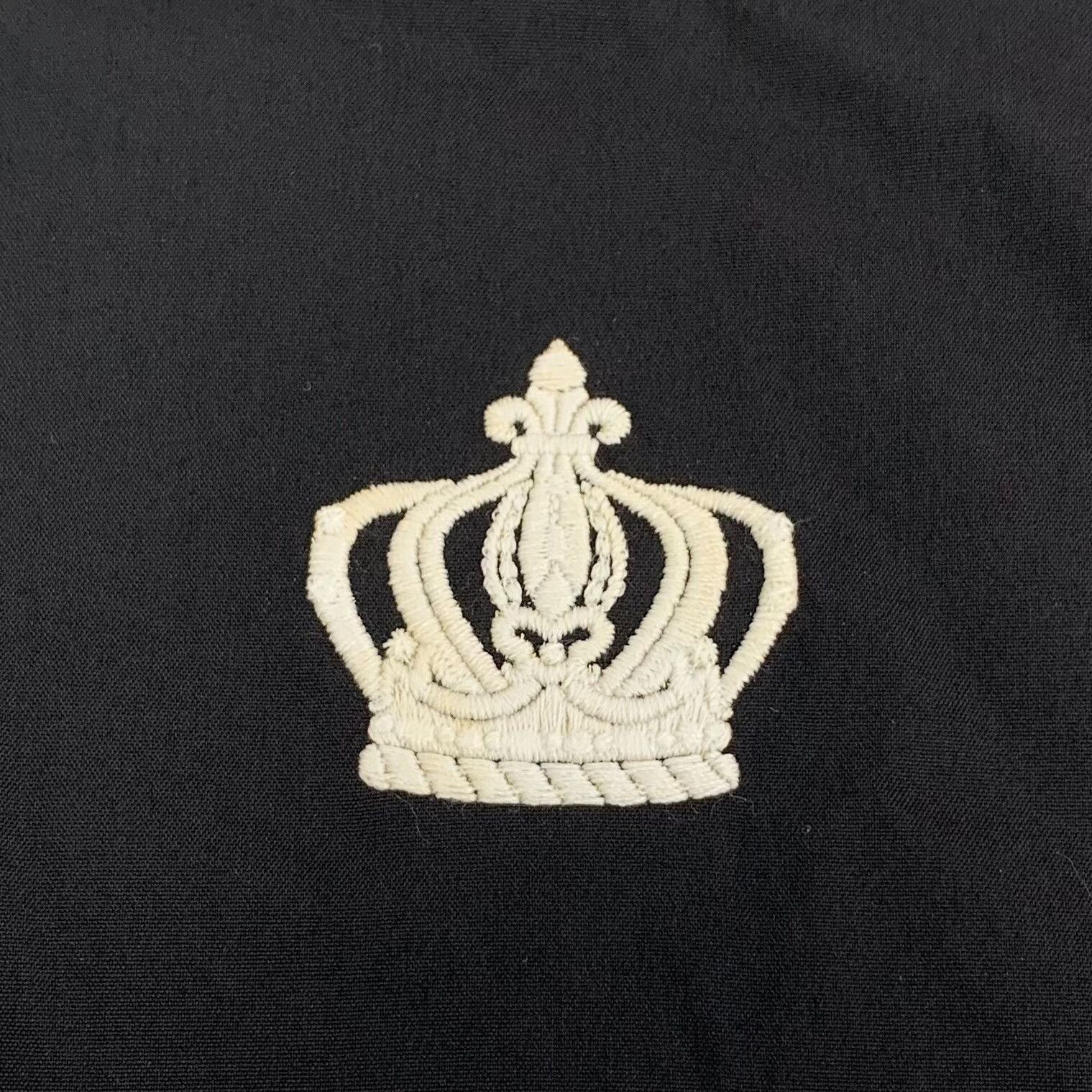 Dolce & Gabbana Dolce & Gabbana Crown Embroidered Shirt Size 42 / 16.5 Size US L / EU 52-54 / 3 - 6 Thumbnail