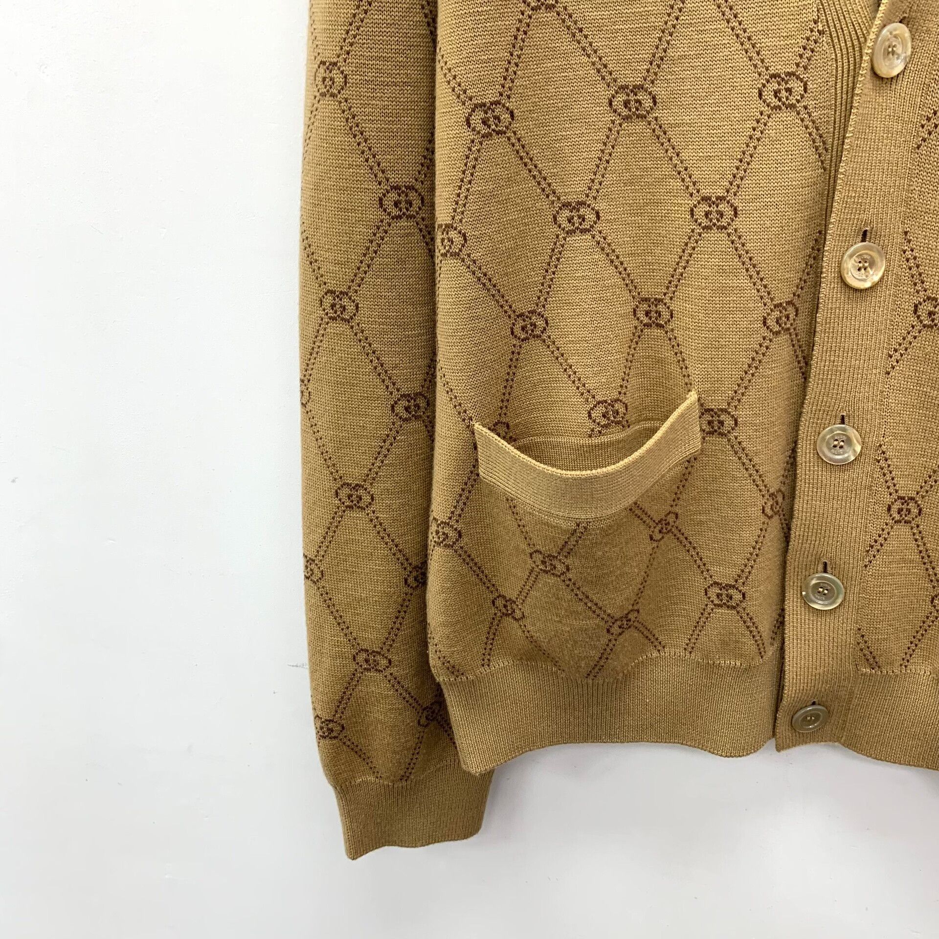 Gucci Gucci GG Monogram Wool V-Neck Cardigan L Size US L / EU 52-54 / 3 - 5 Thumbnail