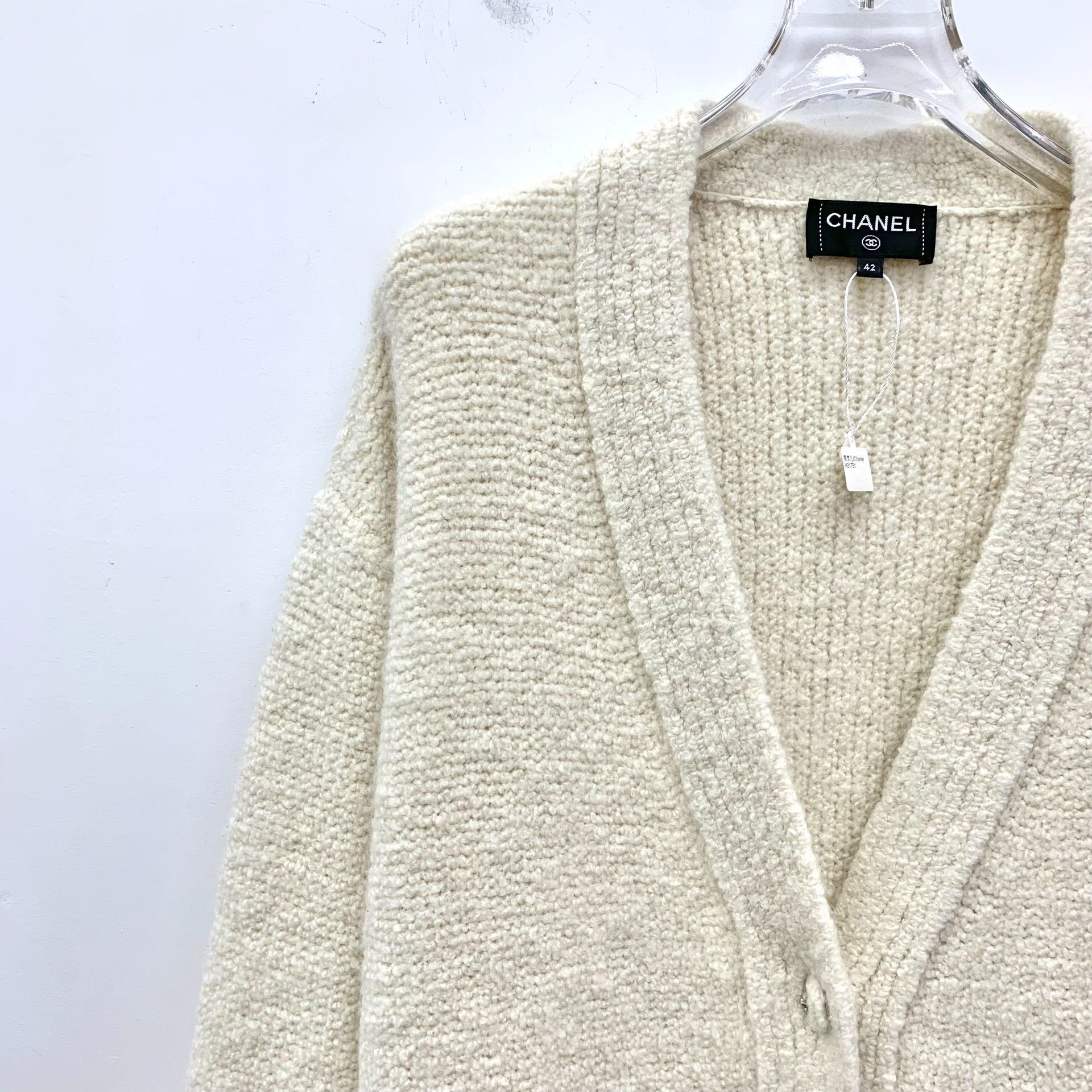 Chanel Chanel Cashmere Ruffle Cardigan 42 Size M / US 6-8 / IT 42-44 - 4 Thumbnail