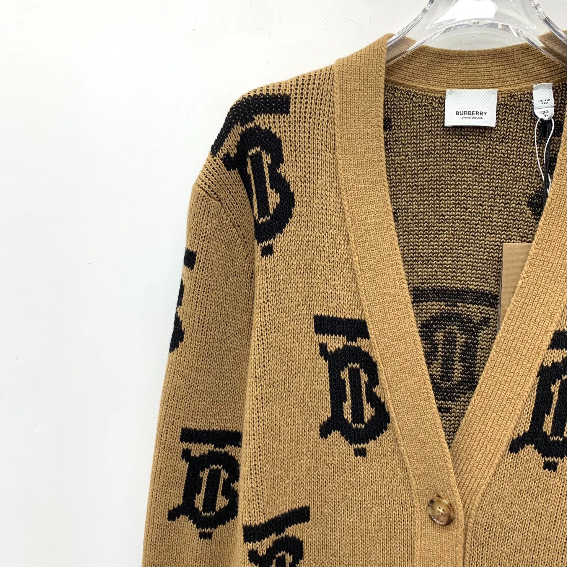 Burberry Burberry TB Monogram Wool Cardigan XS Size XS / US 0-2 / IT 36-38 - 4 Thumbnail