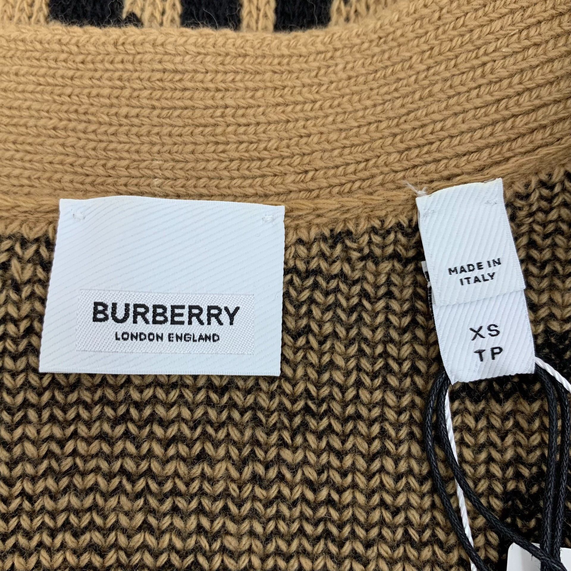 Burberry Burberry TB Monogram Wool Cardigan XS Size XS / US 0-2 / IT 36-38 - 6 Thumbnail