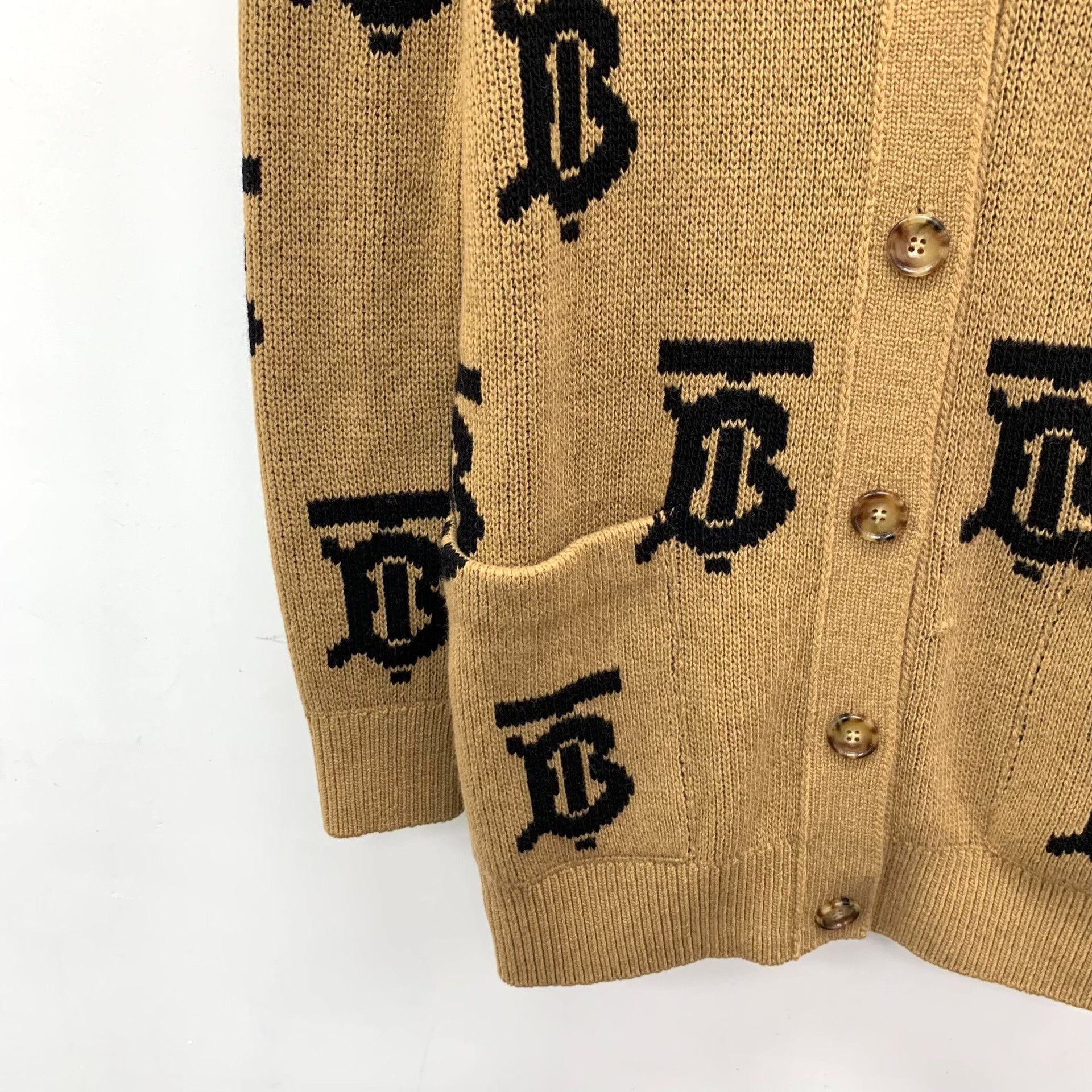 Burberry Burberry TB Monogram Wool Cardigan XS Size XS / US 0-2 / IT 36-38 - 5 Thumbnail