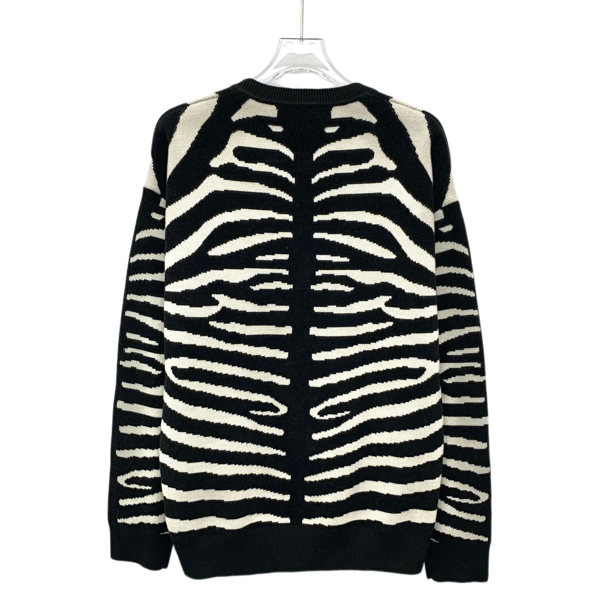 Burberry Burberry Zebra Stripe Logo Knit Sweater Size S Size US S / EU 44-46 / 1 - 3 Thumbnail