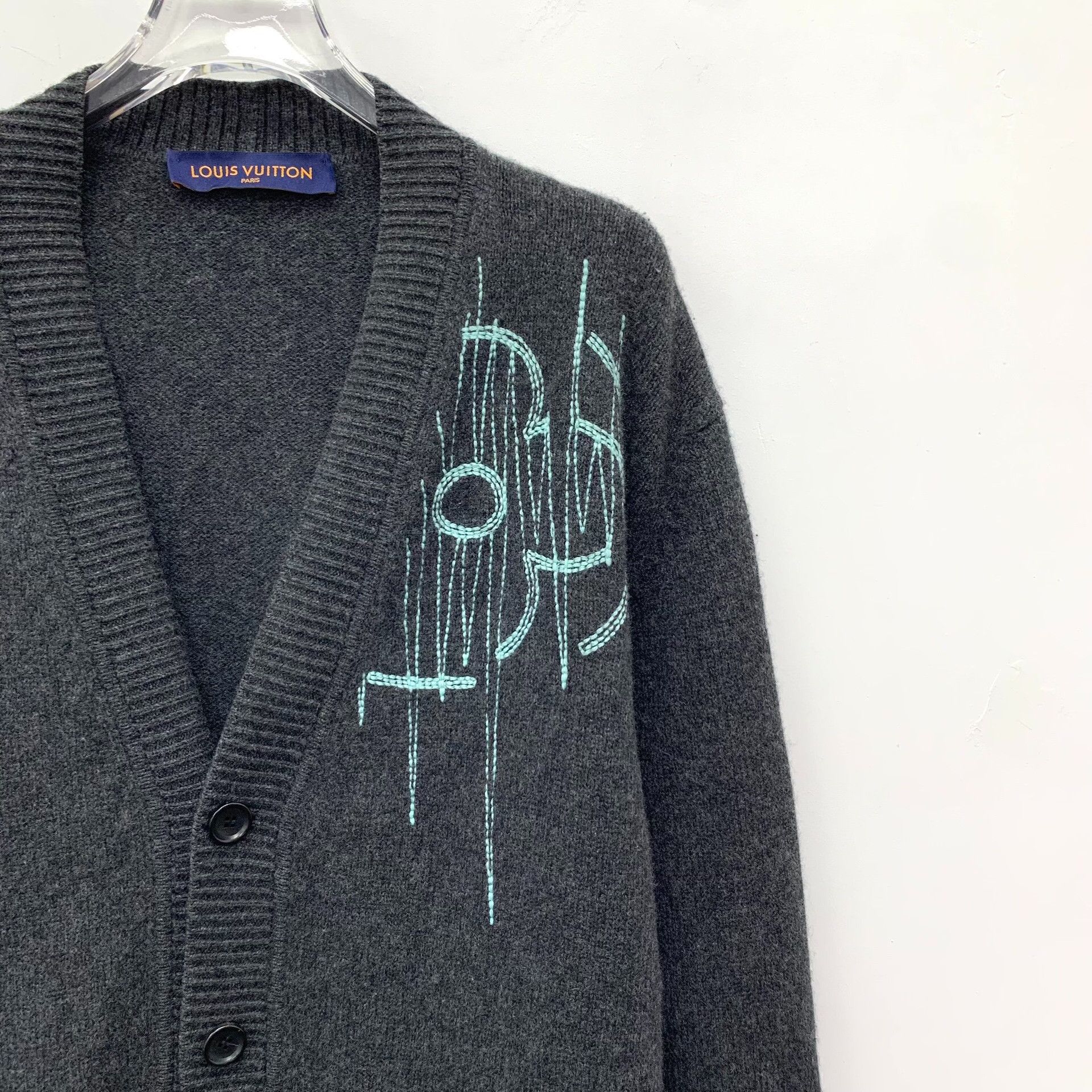 Louis Vuitton Louis Vuitton Embroidered Wool Cardigan L Size US L / EU 52-54 / 3 - 4 Thumbnail