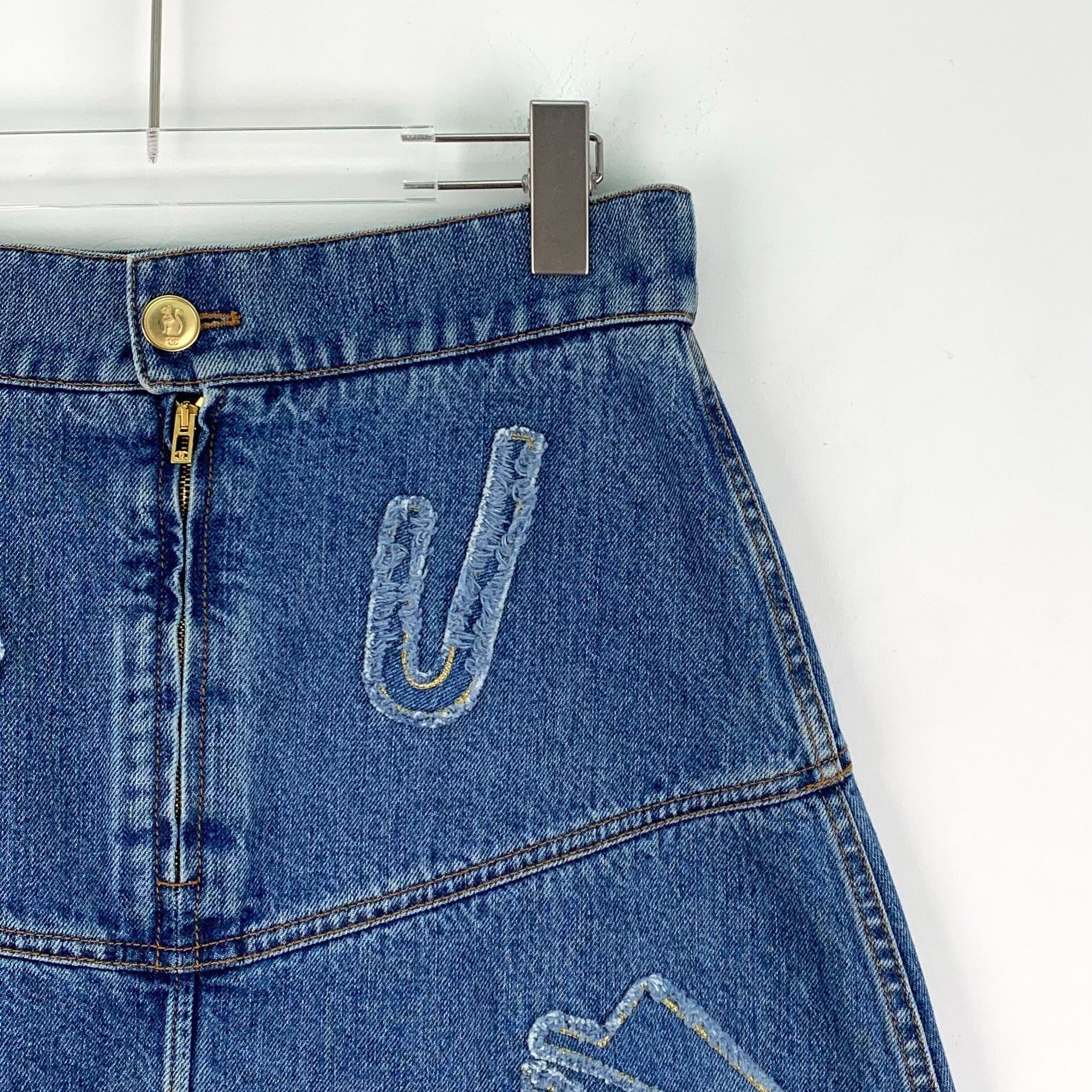 Chanel Chanel Patch Denim Mini Skirt 40 Size 28" / US 6 / IT 42 - 4 Thumbnail