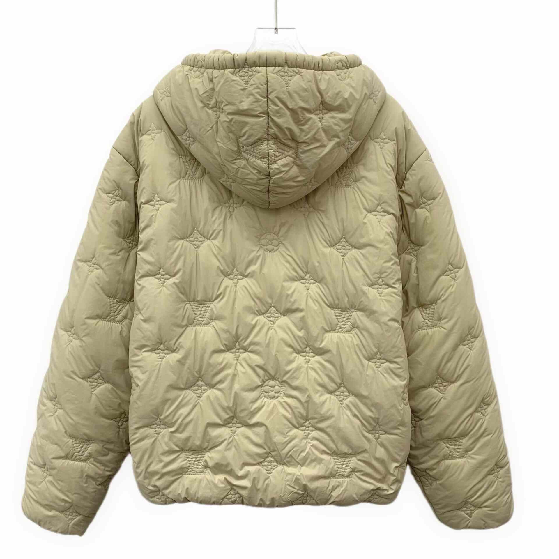 Louis Vuitton Louis Vuitton Monogram Embossed Puffer Jacket 44 Size US S / EU 44-46 / 1 - 3 Thumbnail