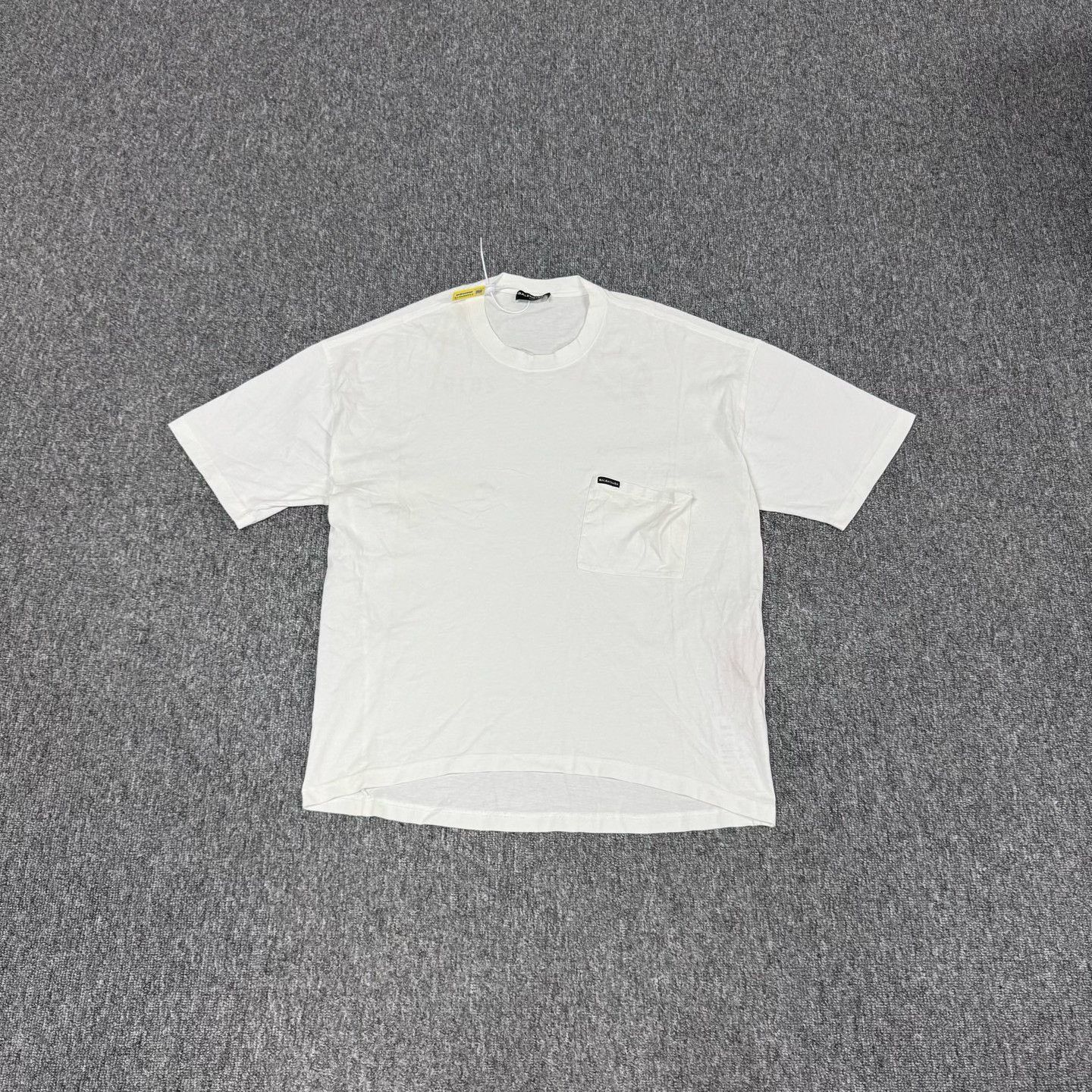Balenciaga Balenciaga Europe 2018 Print Pocket T-Shirt S Size US S / EU 44-46 / 1 - 2 Thumbnail