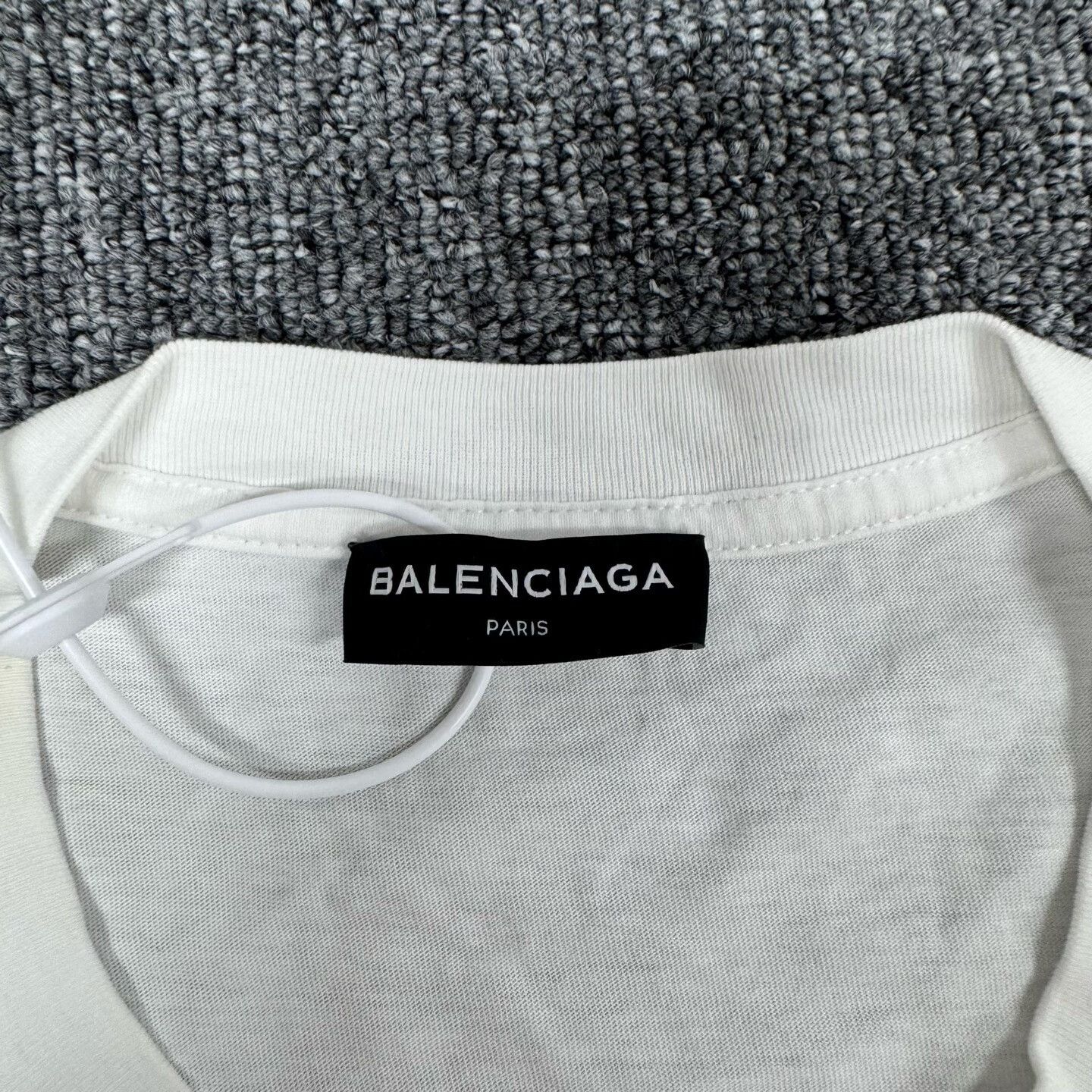 Balenciaga Balenciaga Europe 2018 Print Pocket T-Shirt S Size US S / EU 44-46 / 1 - 5 Thumbnail