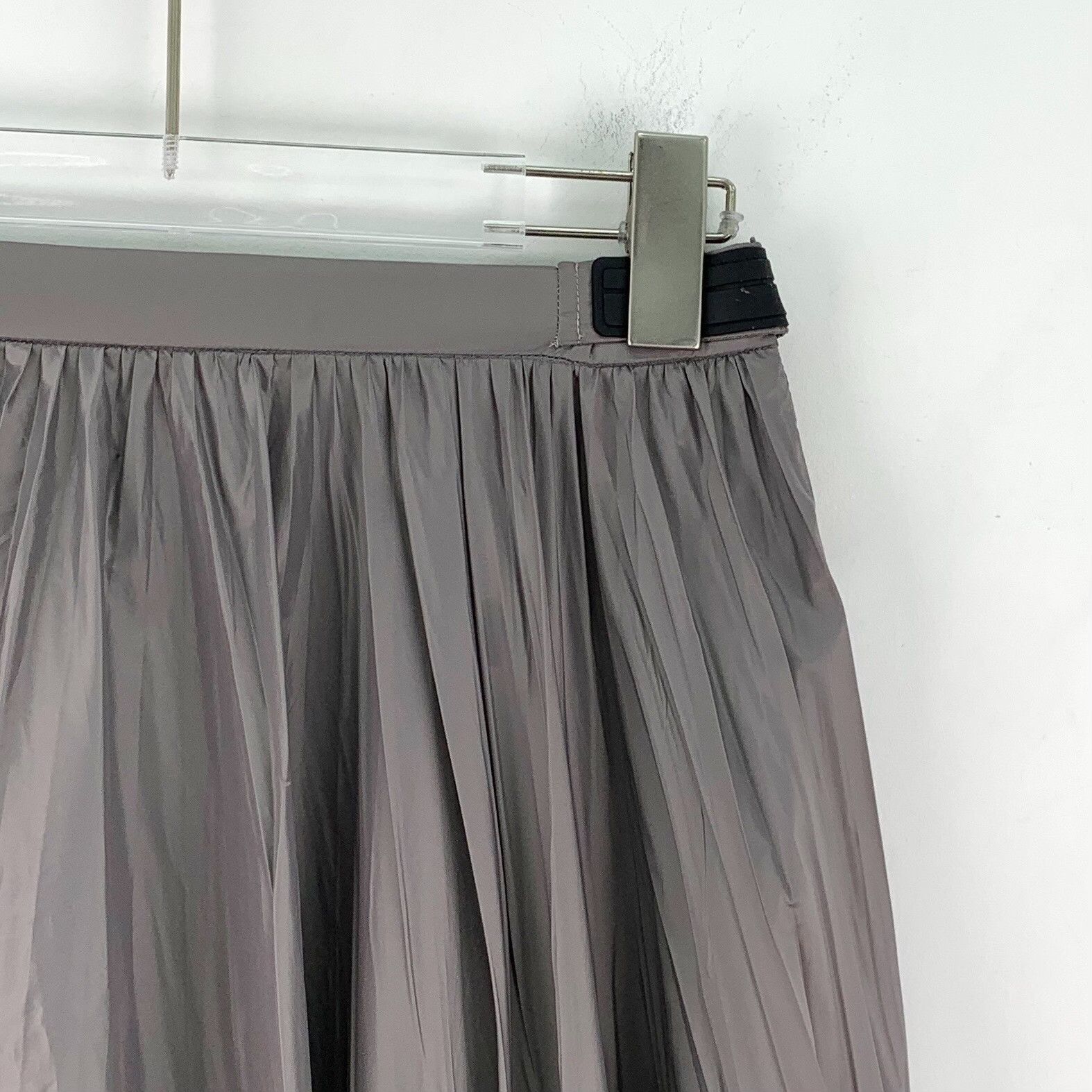 Prada Prada Pleated Maxi Skirt Size 38S Size 26" / US 2 / IT 38 - 4 Thumbnail