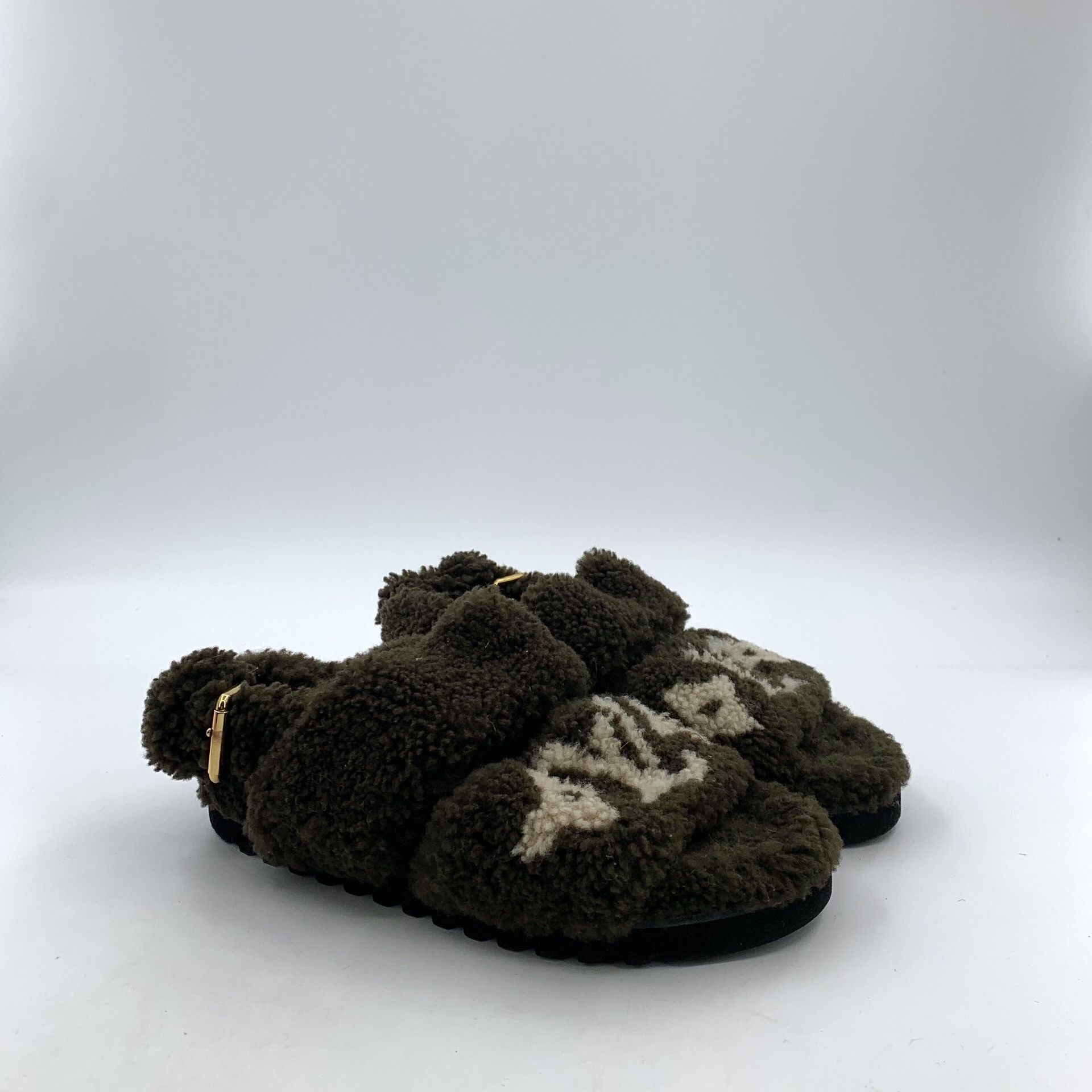 Louis Vuitton Louis Vuitton Monogram Shearling Paseo Sandals 36 Size US 6 / IT 36 - 3 Thumbnail