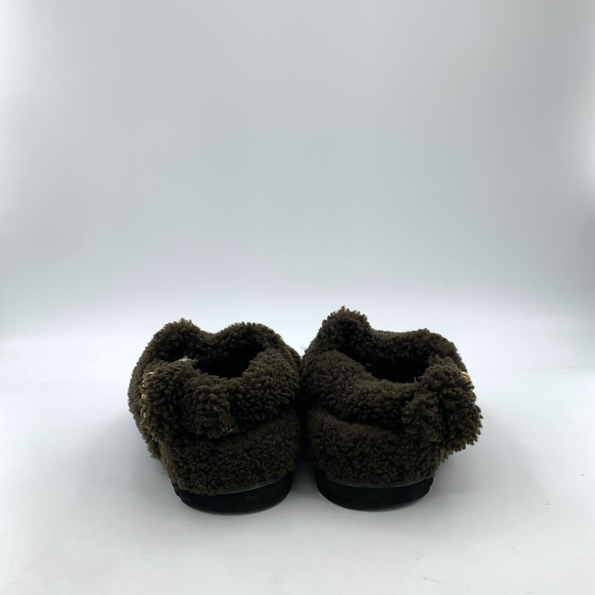 Louis Vuitton Louis Vuitton Monogram Shearling Paseo Sandals 36 Size US 6 / IT 36 - 5 Thumbnail