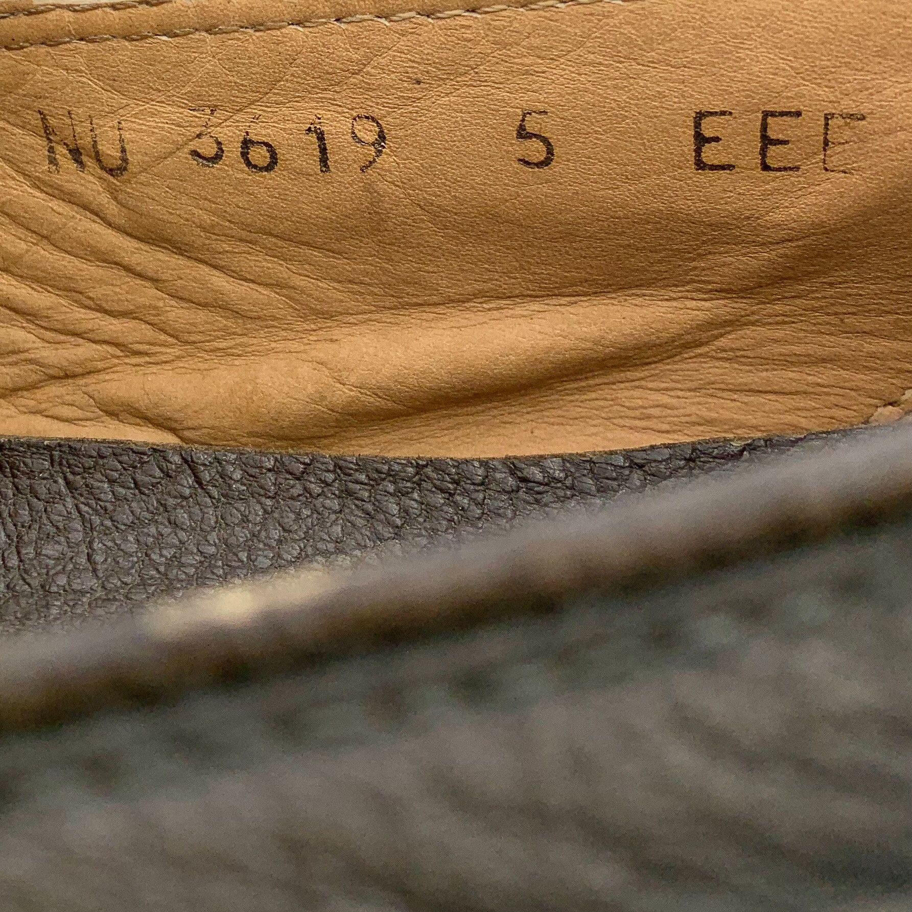 Salvatore Ferragamo Salvatore Ferragamo Tassel Leather Loafers US 5 Size US 5 / EU 37 - 7 Thumbnail