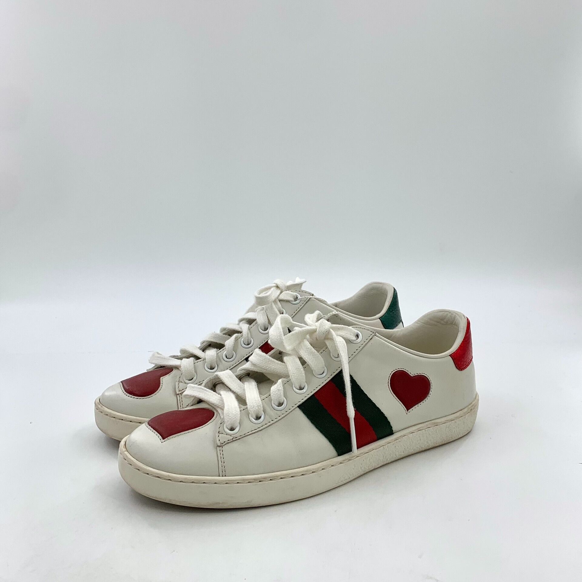 Gucci Gucci Ace Heart Patch Sneakers Size 36.5 Size US 6.5 / IT 36.5 - 2 Thumbnail