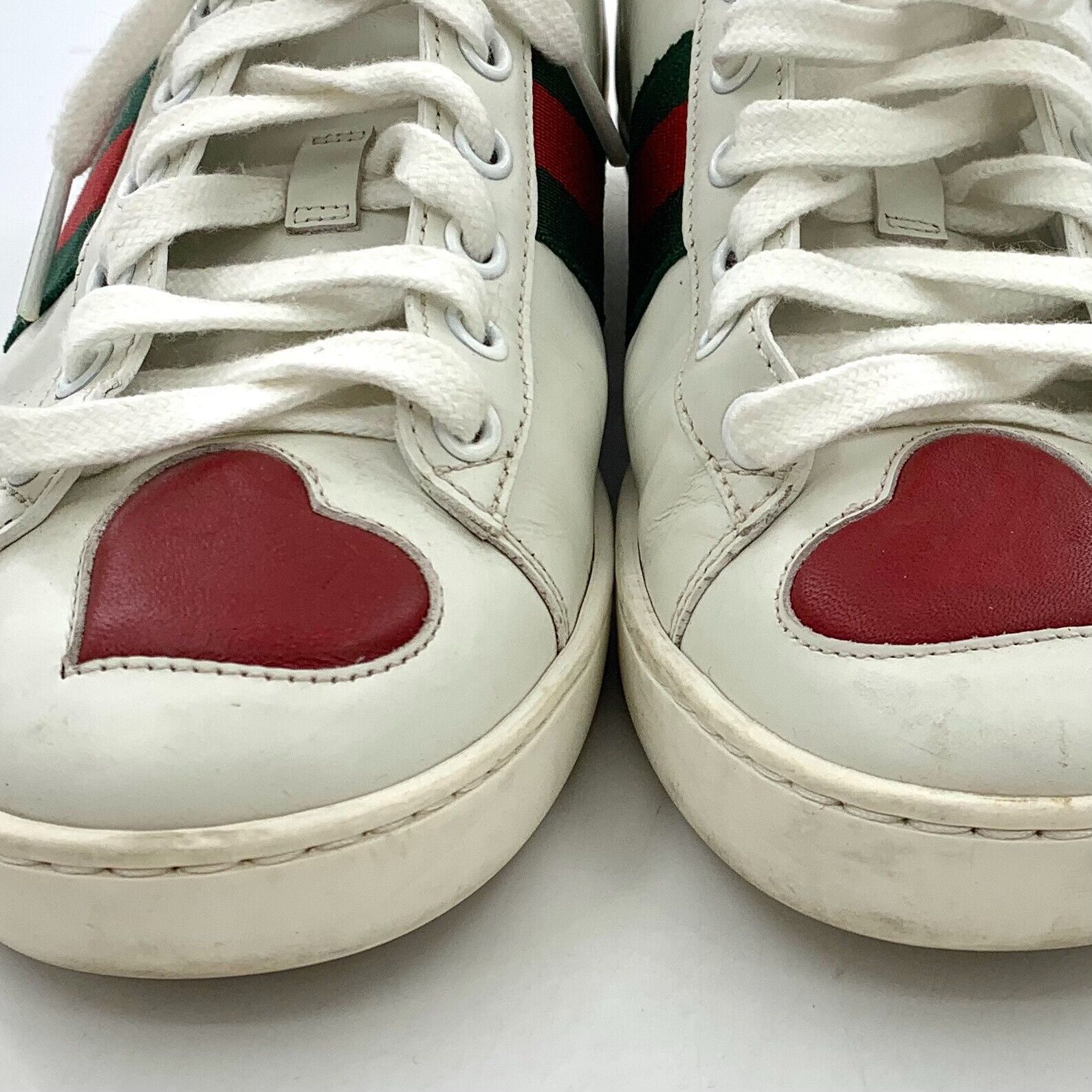 Gucci Gucci Ace Heart Patch Sneakers Size 36.5 Size US 6.5 / IT 36.5 - 9 Thumbnail