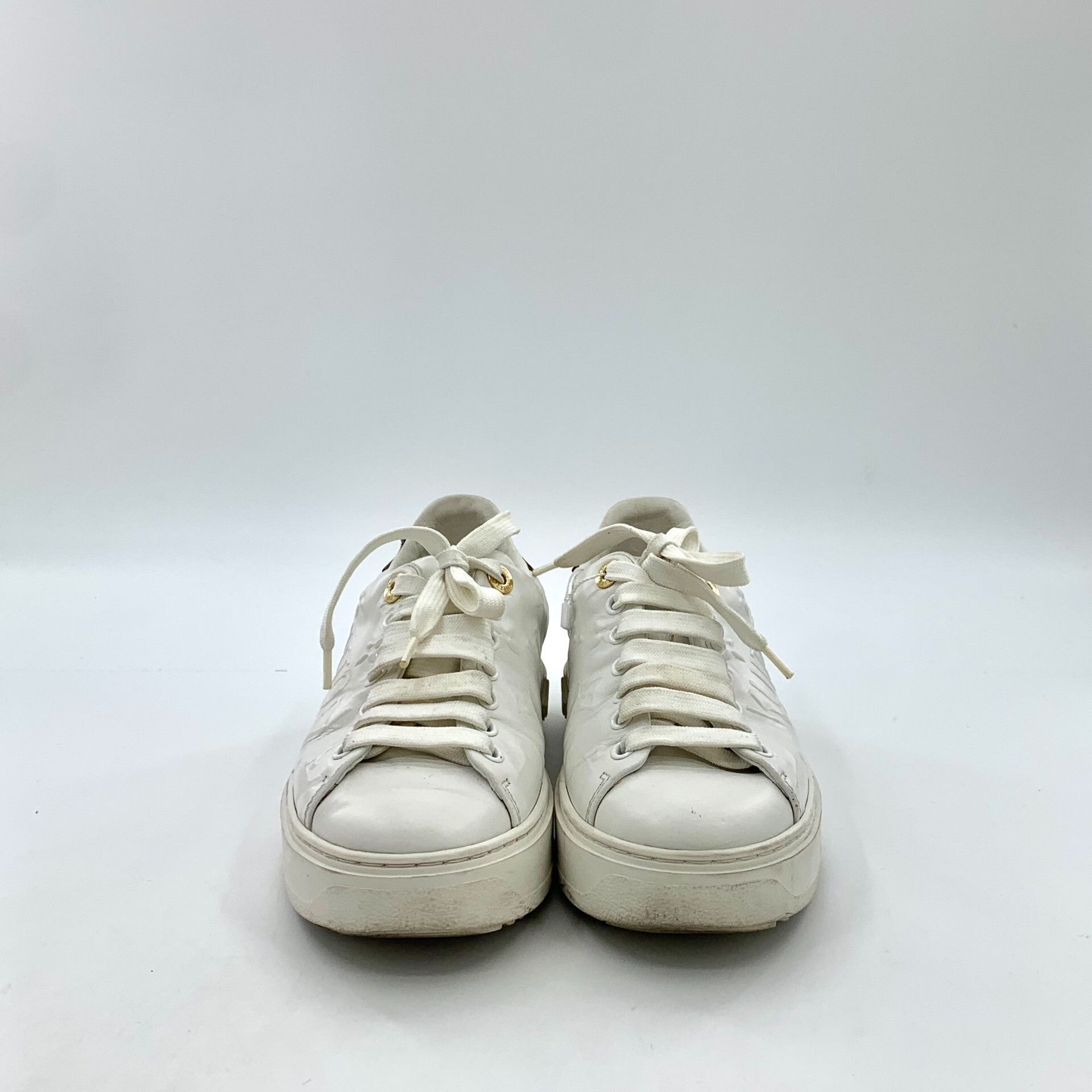 Louis Vuitton Louis Vuitton Time Out Logo Sneakers IT 35 Size US 5 / IT 35 - 4 Thumbnail