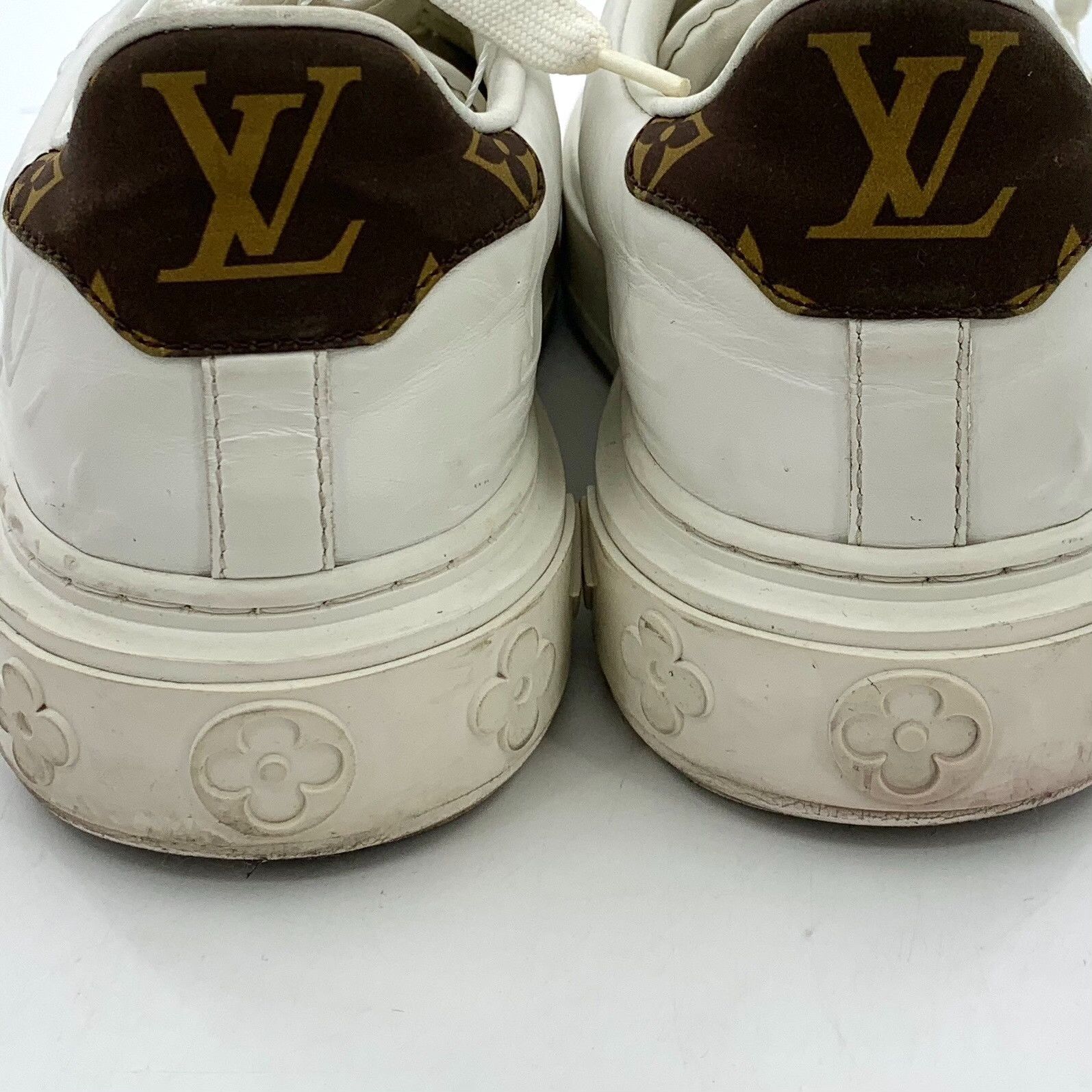 Louis Vuitton Louis Vuitton Time Out Logo Sneakers IT 35 Size US 5 / IT 35 - 10 Thumbnail