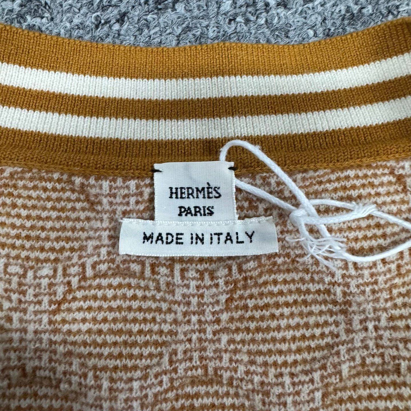 Hermes Hermes Horsebit Polka Dot Knit Cardigan Size 36 Size XS / US 0-2 / IT 36-38 - 7 Thumbnail