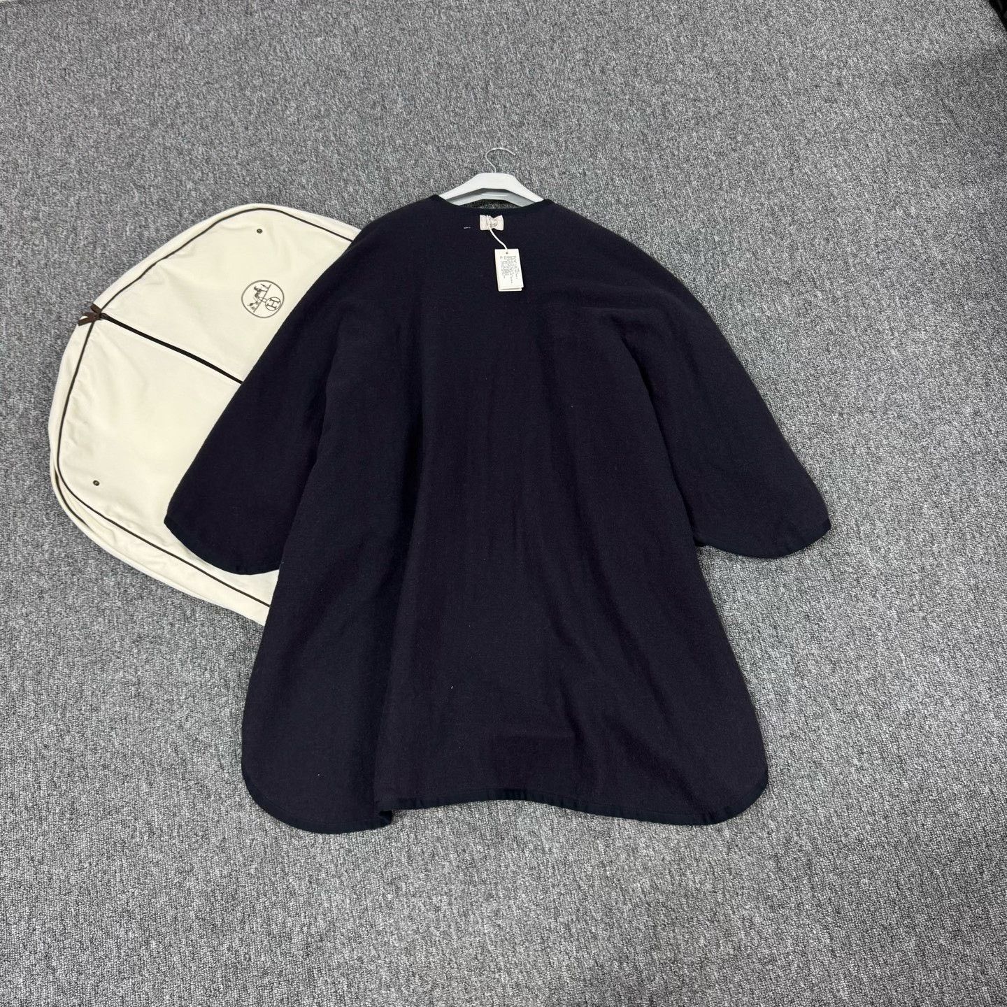 Hermes Hermes Reversible Wool Cashmere Check Cape ONE SIZE Size ONE SIZE - 3 Thumbnail