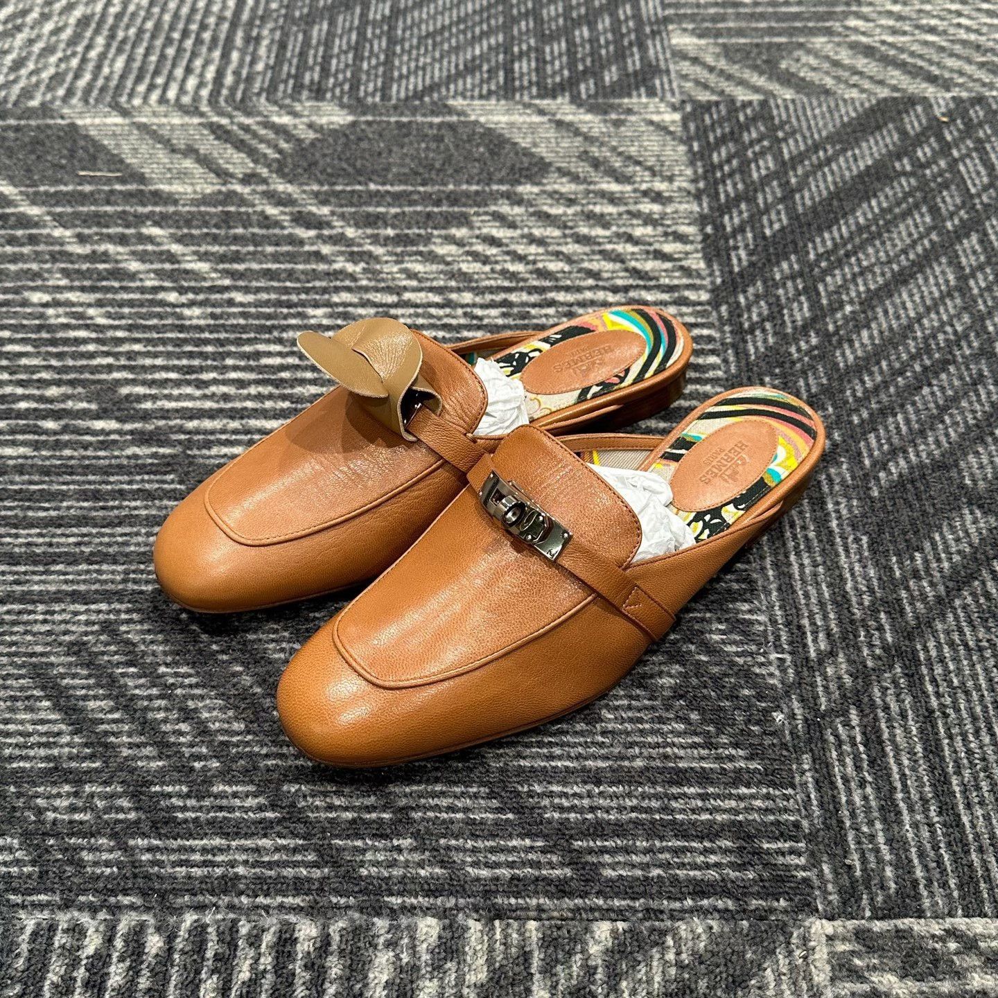 Hermes Hermes Kelly Leather Mules Size 38 Size US 8 / IT 38 - 2 Thumbnail