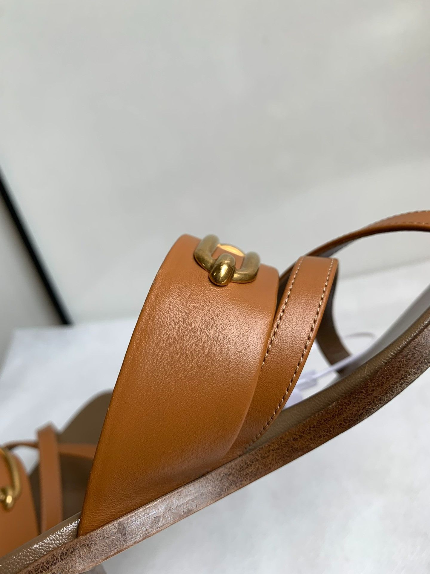 Hermes Hermes Gold Leather Chaine d'Ancre Sandals 36.5 Size US 6.5 / IT 36.5 - 6 Thumbnail