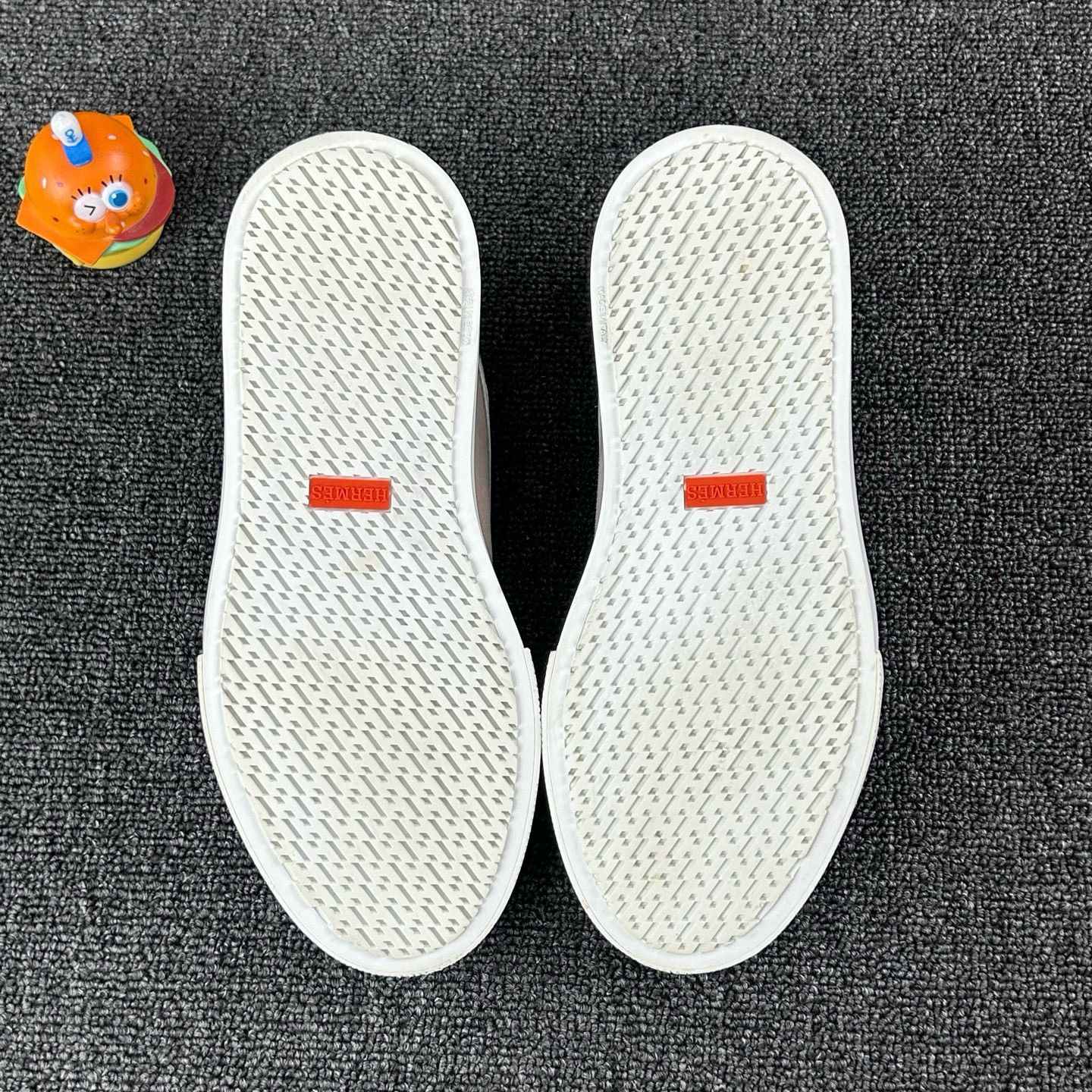Hermes Hermès Canvas Logo Low-Top Sneakers 37 Size US 6 / IT 36 - 6 Thumbnail
