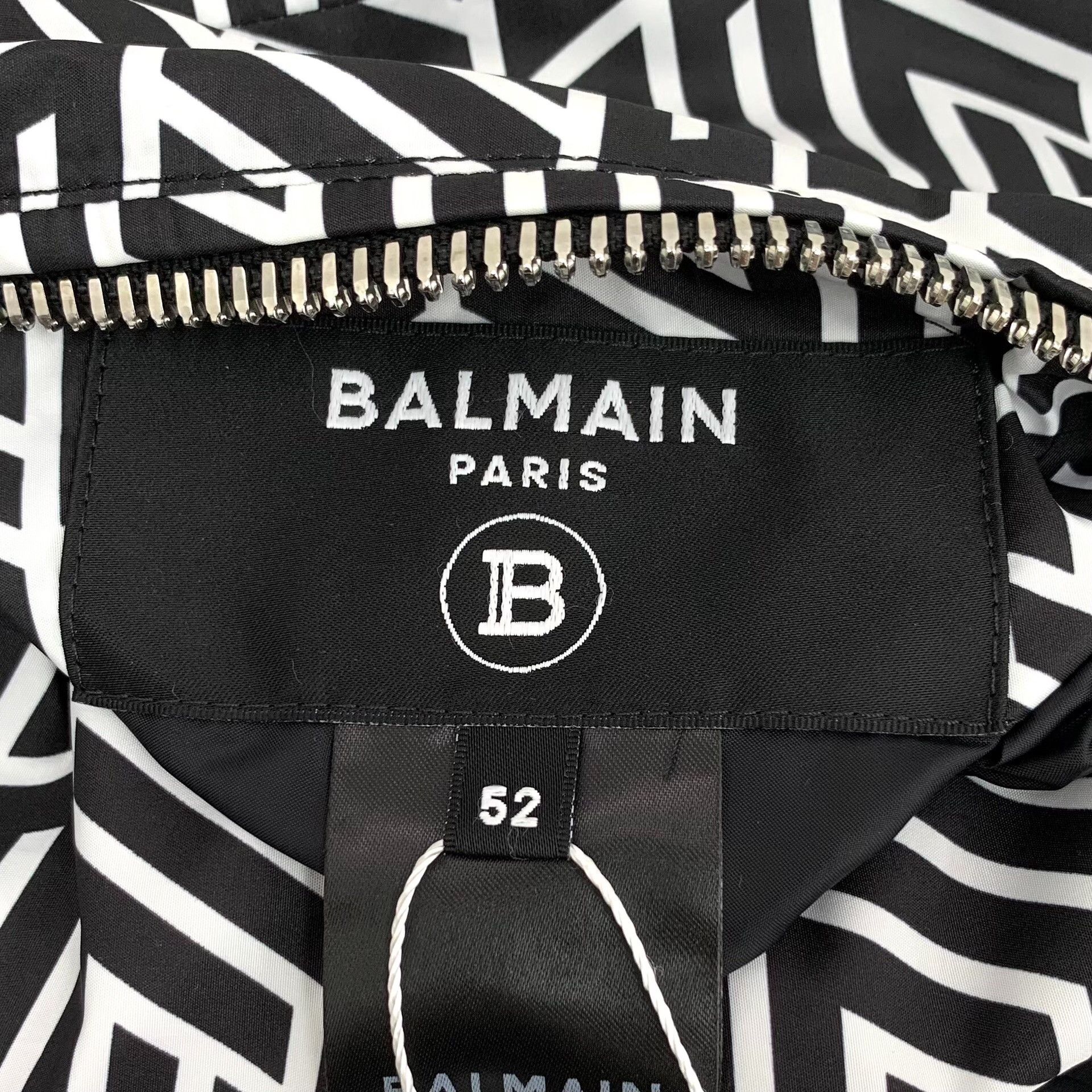 Balmain Balmain Logo Print Reversible Hooded Jacket 52 Size US L / EU 52-54 / 3 - 6 Thumbnail