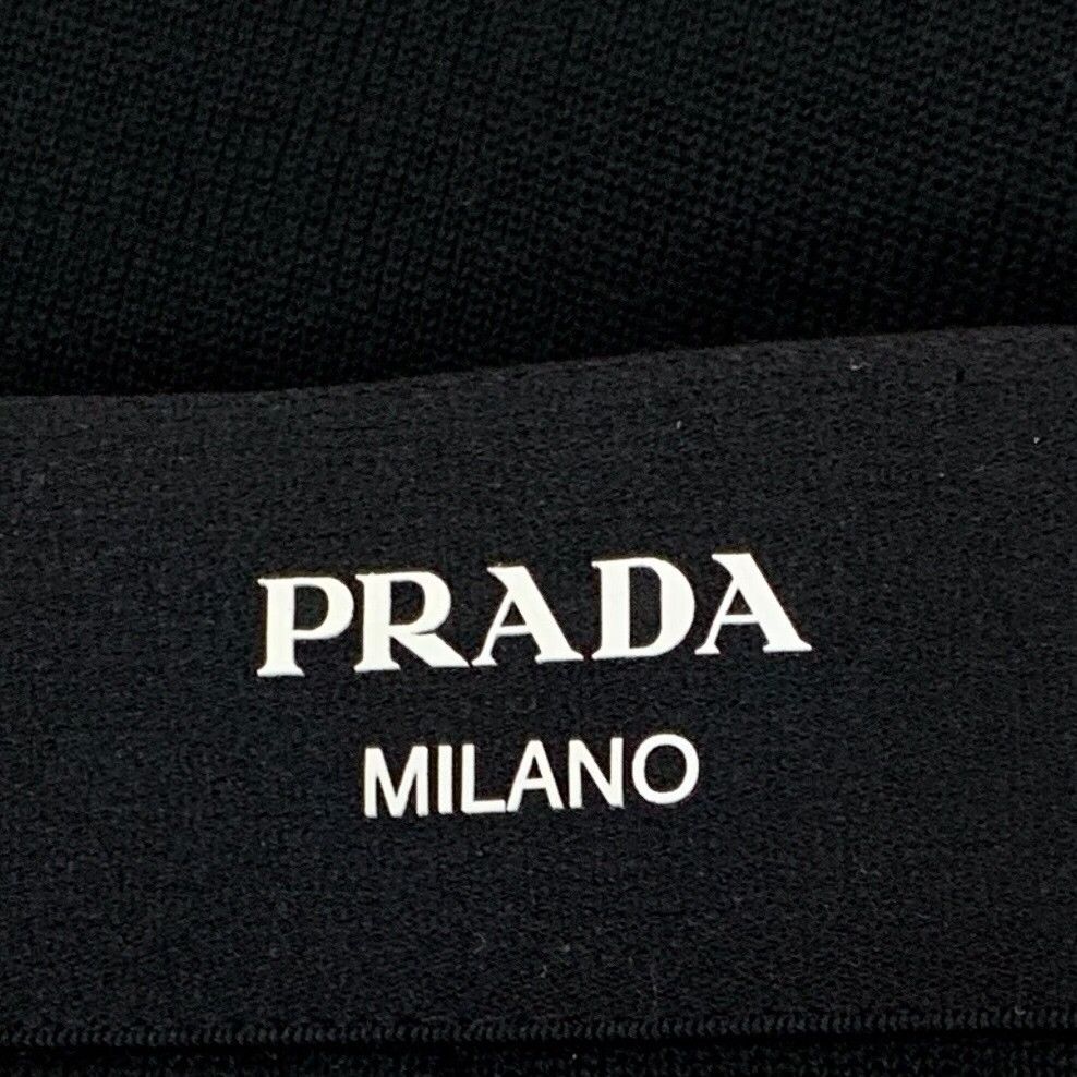 Prada Prada Logo Elastic Waistband Shorts US 34 Size US 34 / EU 50 - 6 Thumbnail
