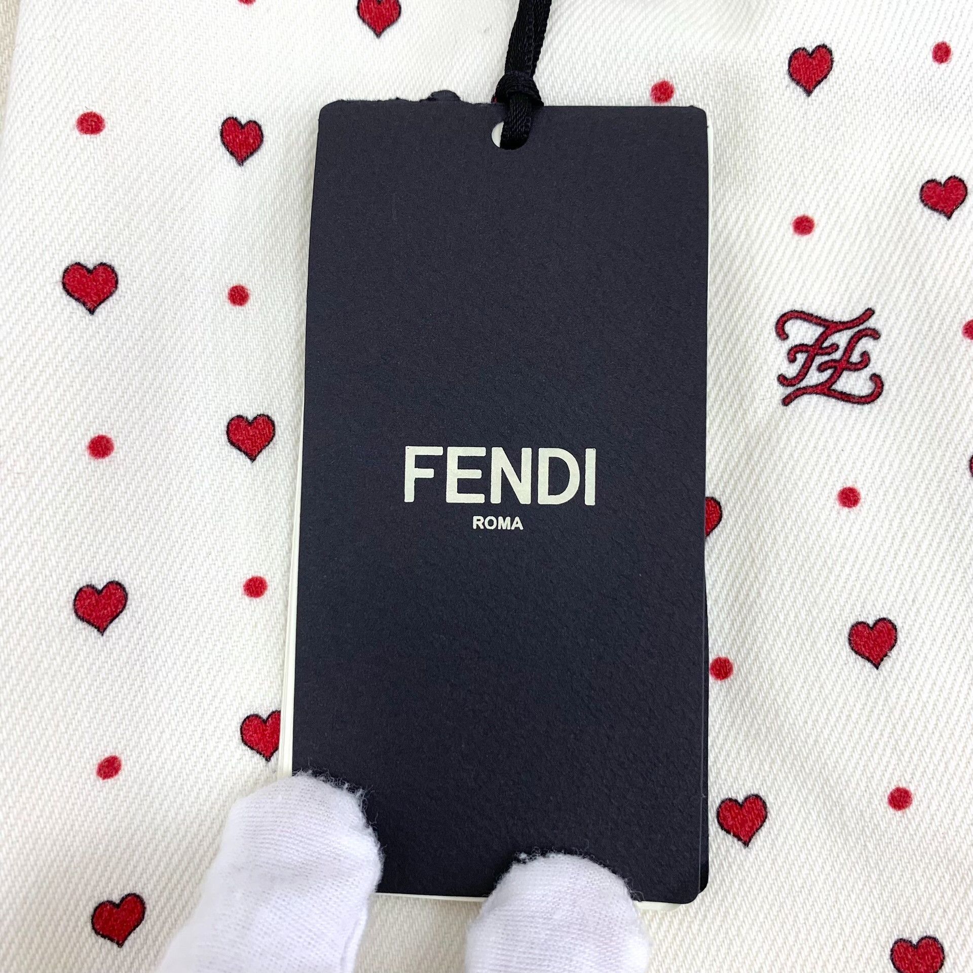 Fendi Fendi Heart Print Mini Skirt IT 42 Size 28" / US 6 / IT 42 - 7 Thumbnail