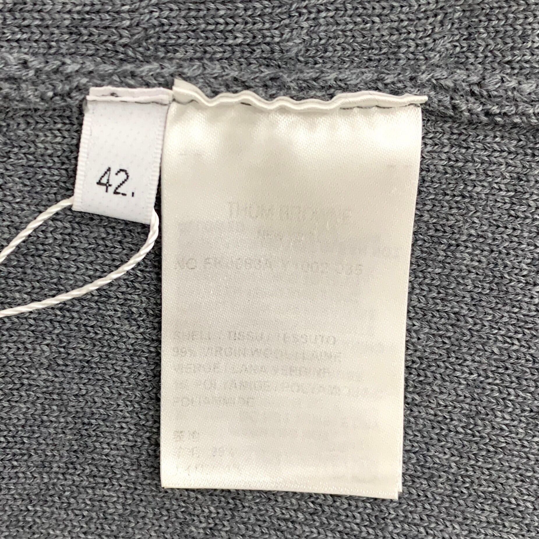 Thom Browne Thom Browne Wool Knit V-Neck Jacket Size 42 Size US XS / EU 42 / 0 - 7 Thumbnail