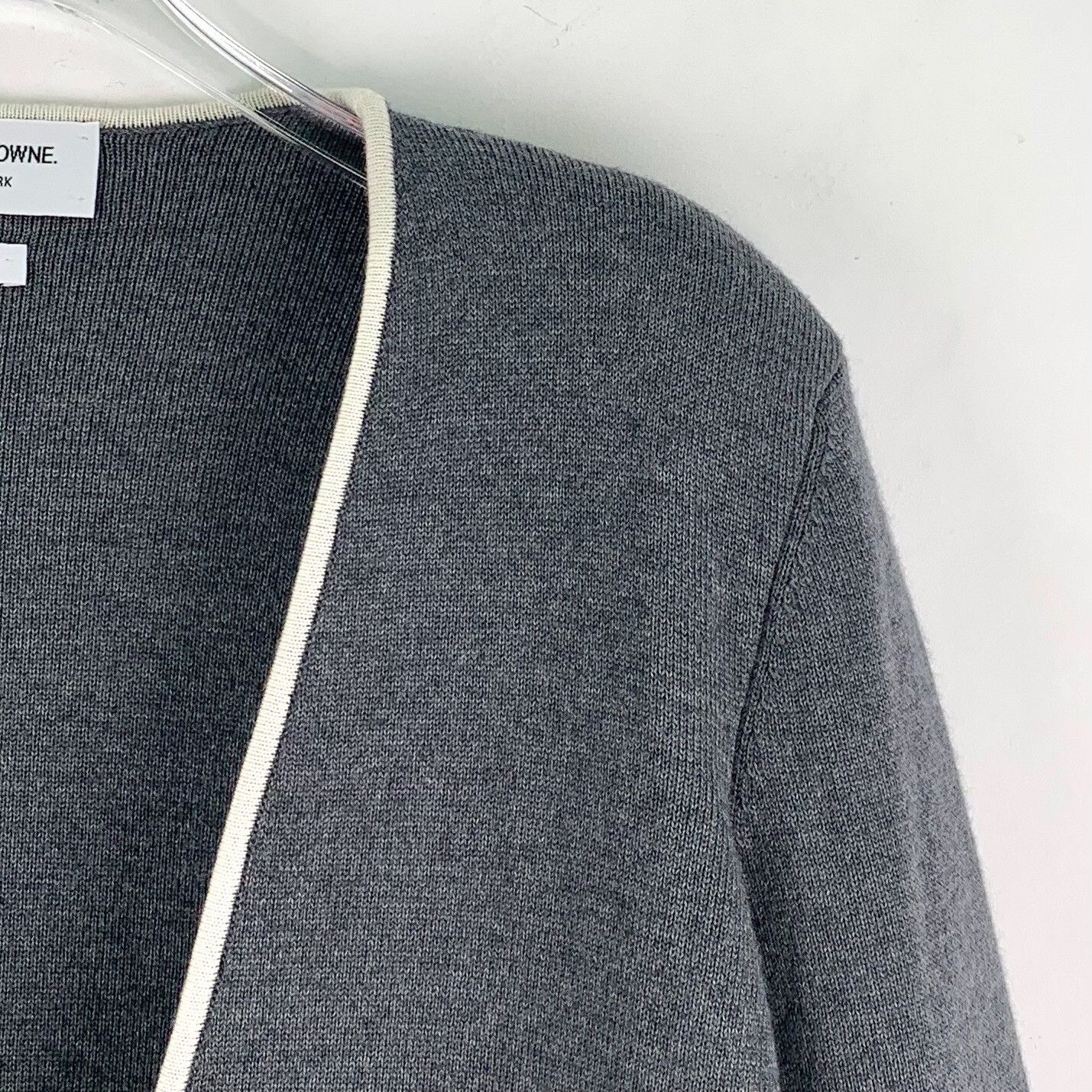 Thom Browne Thom Browne Wool Knit V-Neck Jacket Size 42 Size US XS / EU 42 / 0 - 4 Thumbnail