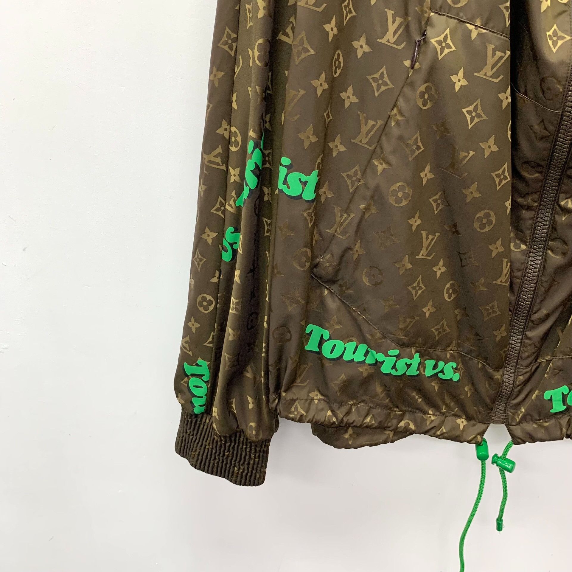 Louis Vuitton Louis Vuitton Tourist vs Purist Monogram Hooded Jacket 48 Size US M / EU 48-50 / 2 - 5 Thumbnail