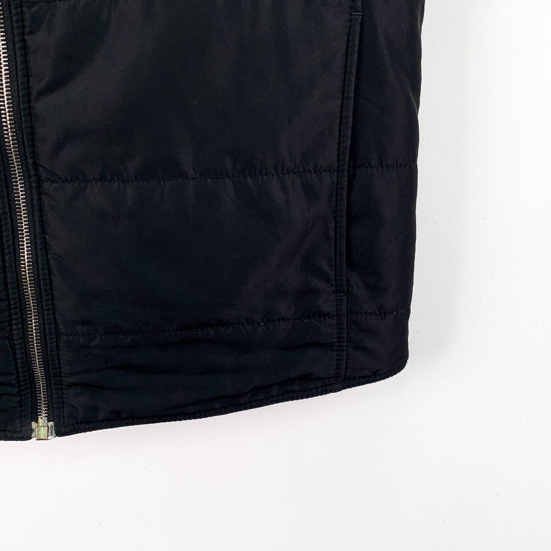 Dolce & Gabbana Dolce & Gabbana Logo Plate Quilted Vest 48 Size US M / EU 48-50 / 2 - 5 Thumbnail