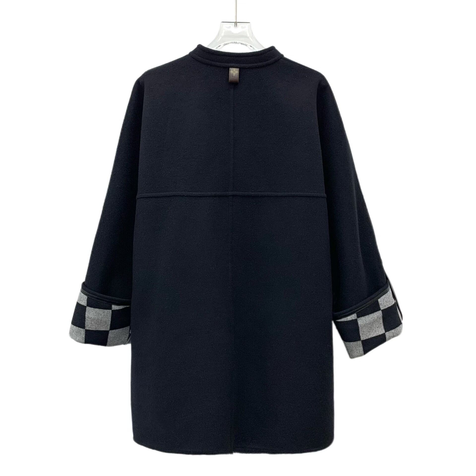 Louis Vuitton Louis Vuitton Damier Trim Wool Coat FR 32 Size XXS / US 00 / IT 34 - 3 Thumbnail