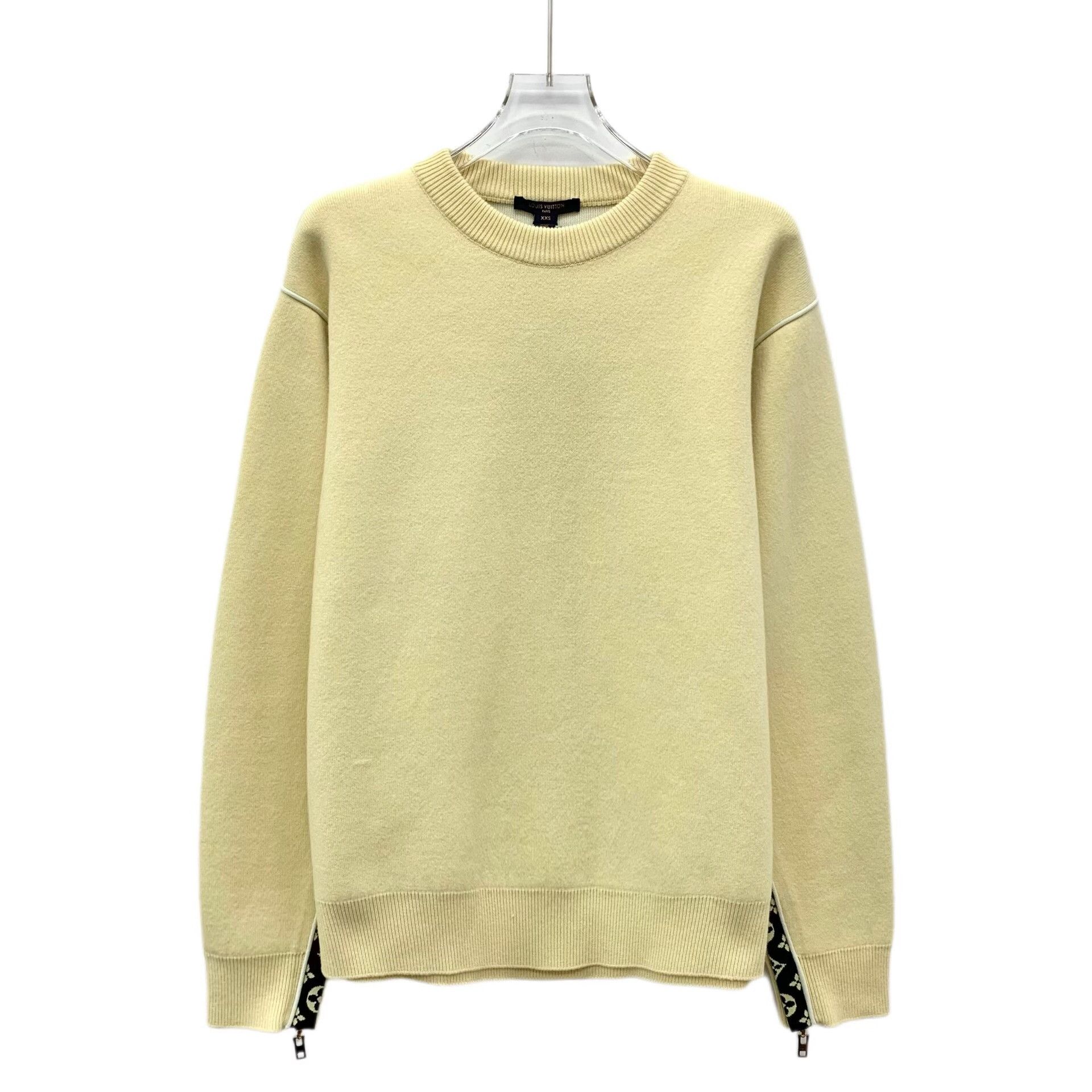 Louis Vuitton Louis Vuitton Monogram Zip Yellow Wool Sweater XXS Size XXS / US 00 / IT 34 - 2 Thumbnail