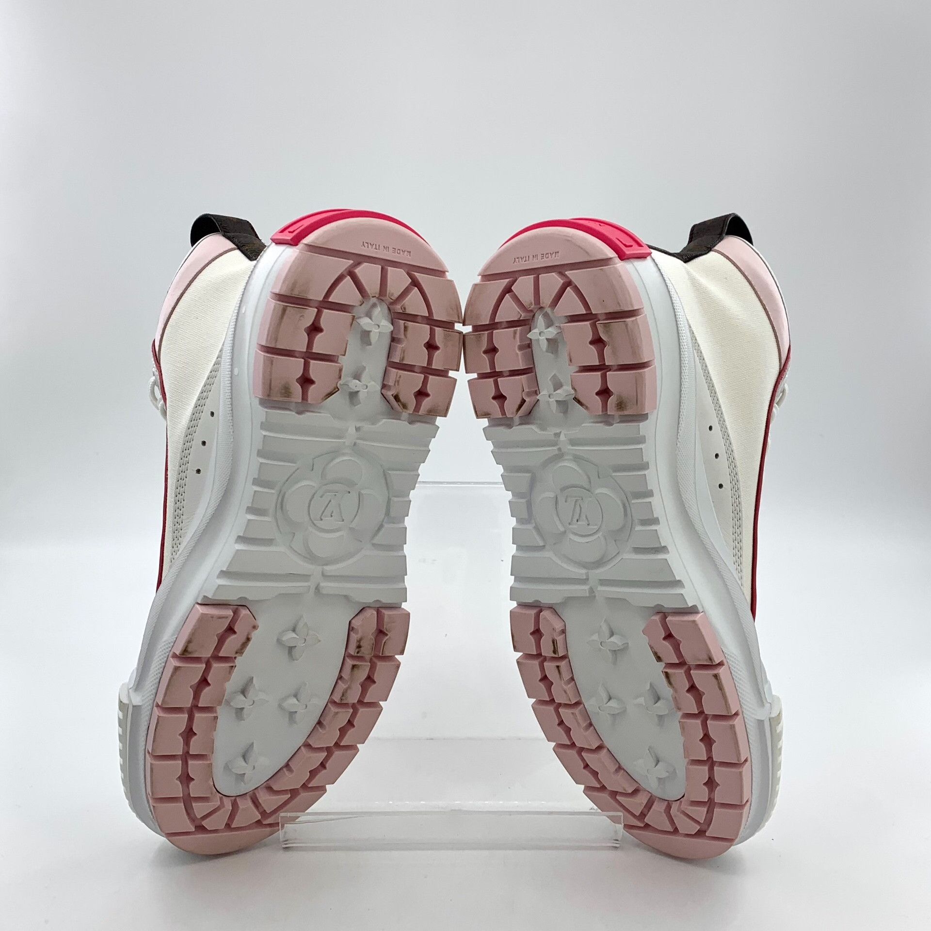 Louis Vuitton Louis Vuitton Squad Logo Hi-Top Sneakers IT 37.5 Size US 7.5 / IT 37.5 - 6 Thumbnail