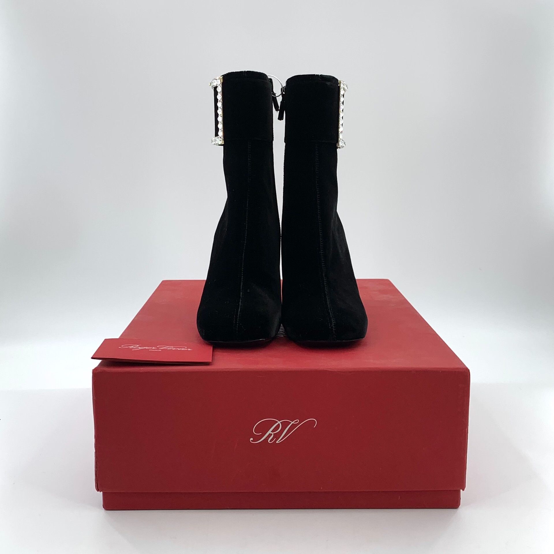 Roger Vivier Roger Vivier Crystal Buckle Suede Boots 34 Size US 4 / IT 34 - 9 Thumbnail
