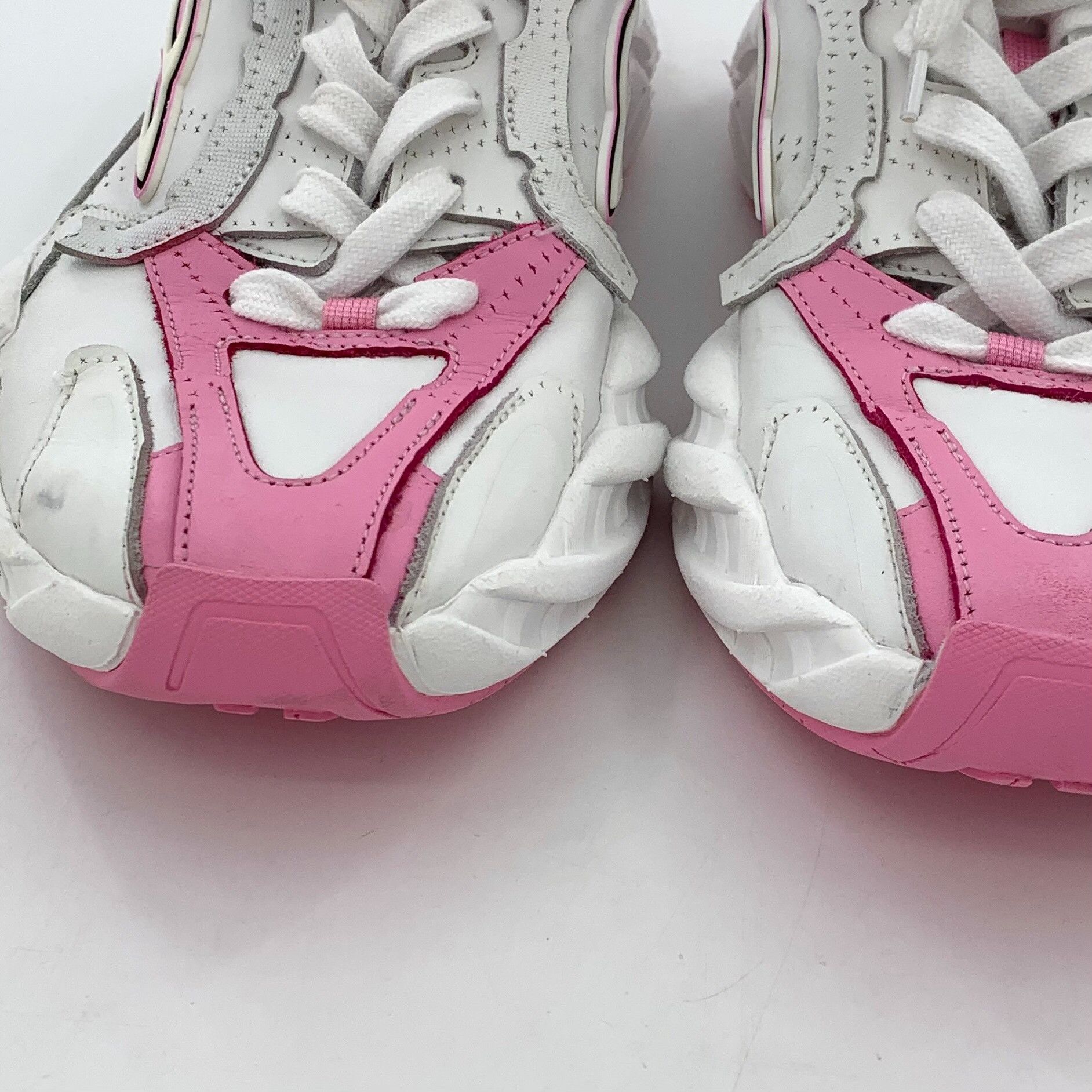 Balenciaga Balenciaga Pink Monday Low-Top Sneakers 39 Size US 9 / IT 39 - 10 Thumbnail