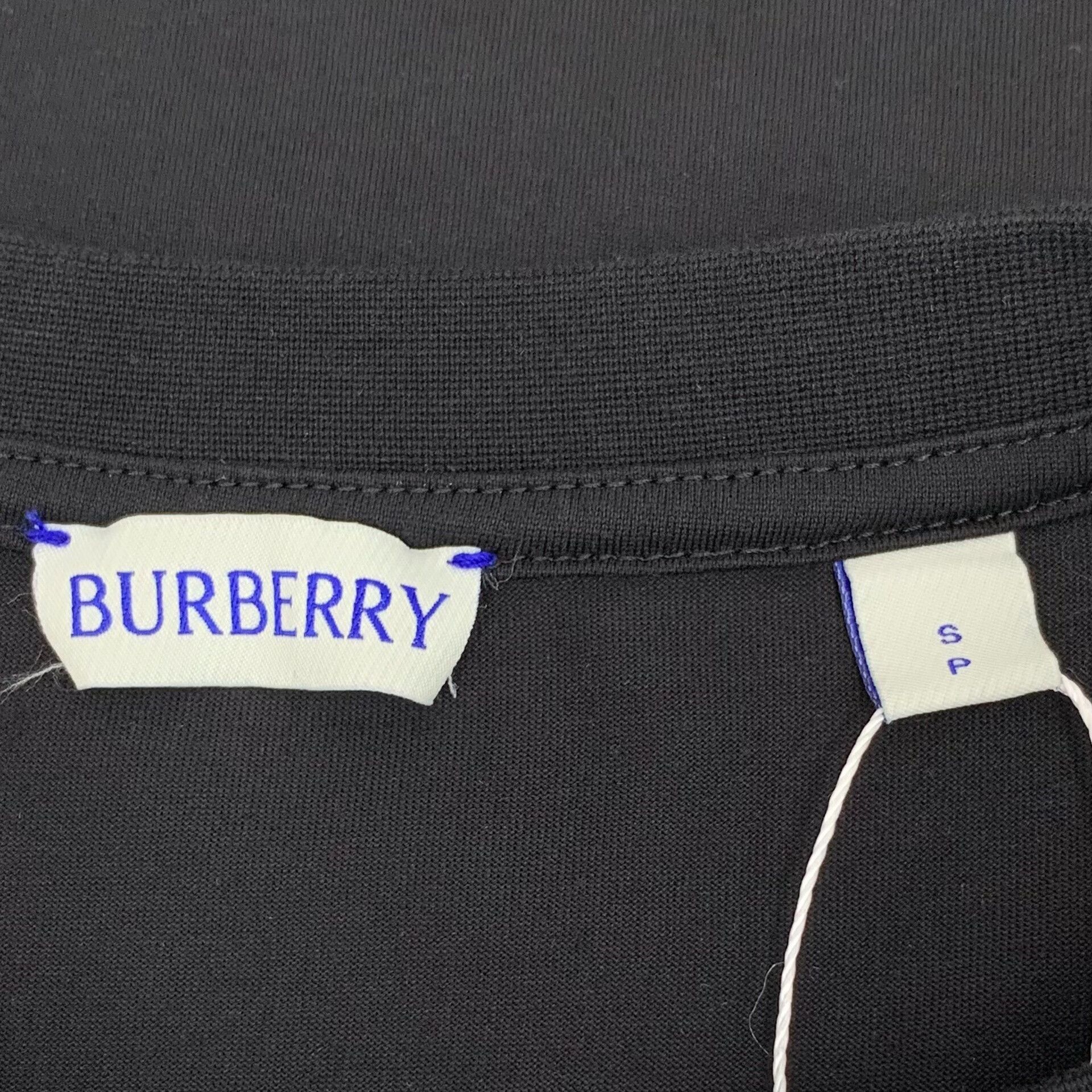 Burberry Burberry Check Pocket T-Shirt S Size US S / EU 44-46 / 1 - 6 Thumbnail